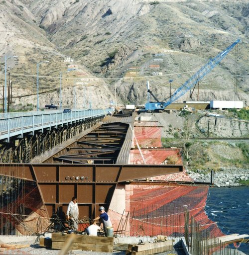 Ashcroft Bridge — launch operation