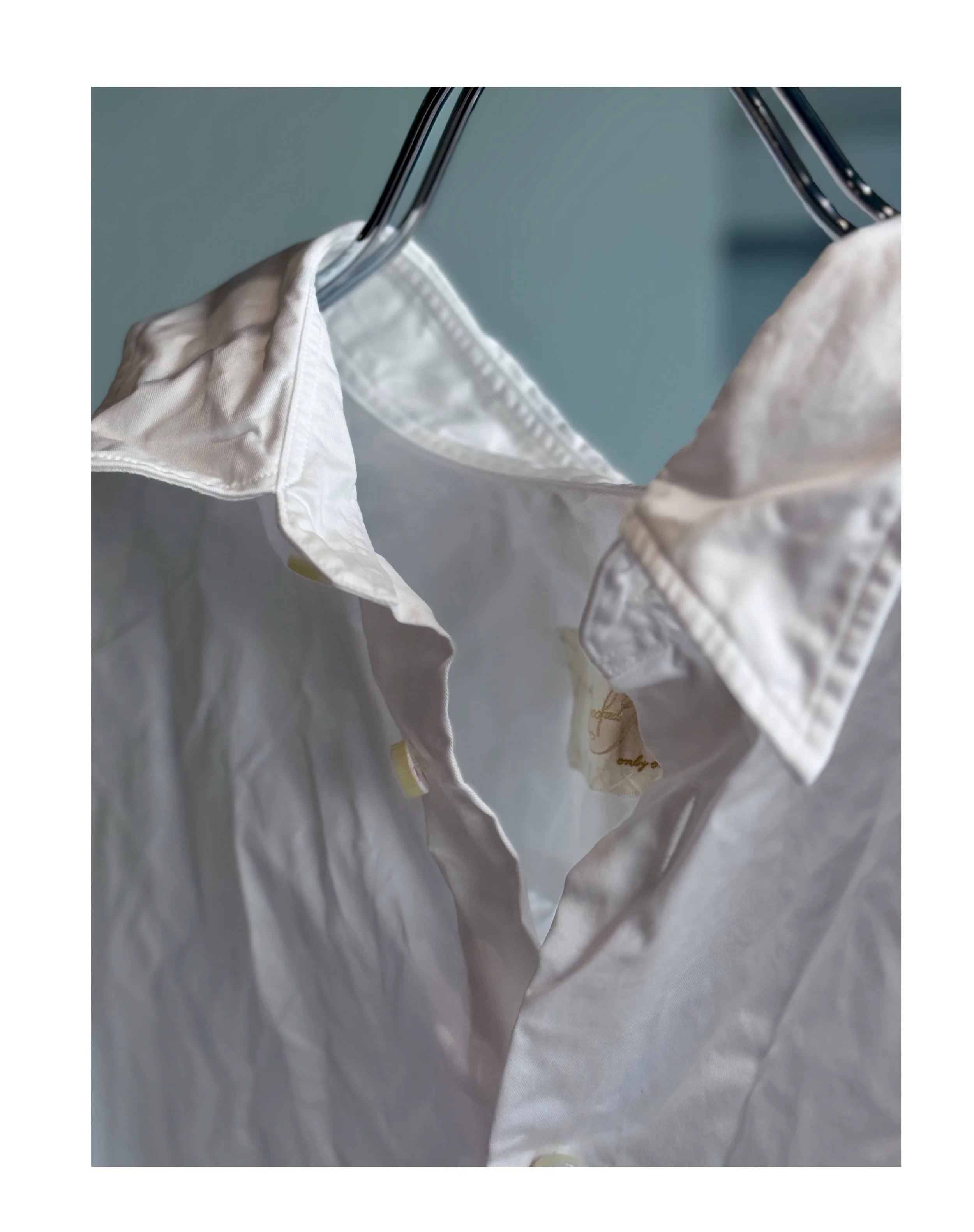.
&mdash;&mdash;&mdash;&mdash;&mdash;&mdash;&mdash;&mdash;&mdash;&mdash;&mdash;&mdash;&mdash;&mdash;&mdash;&mdash;&mdash;&mdash;&mdash;&mdash;&mdash;&mdash;&mdash;&mdash;&mdash;-

n e w

The perfect white shirt made by one man.

Made in Japan

Contac
