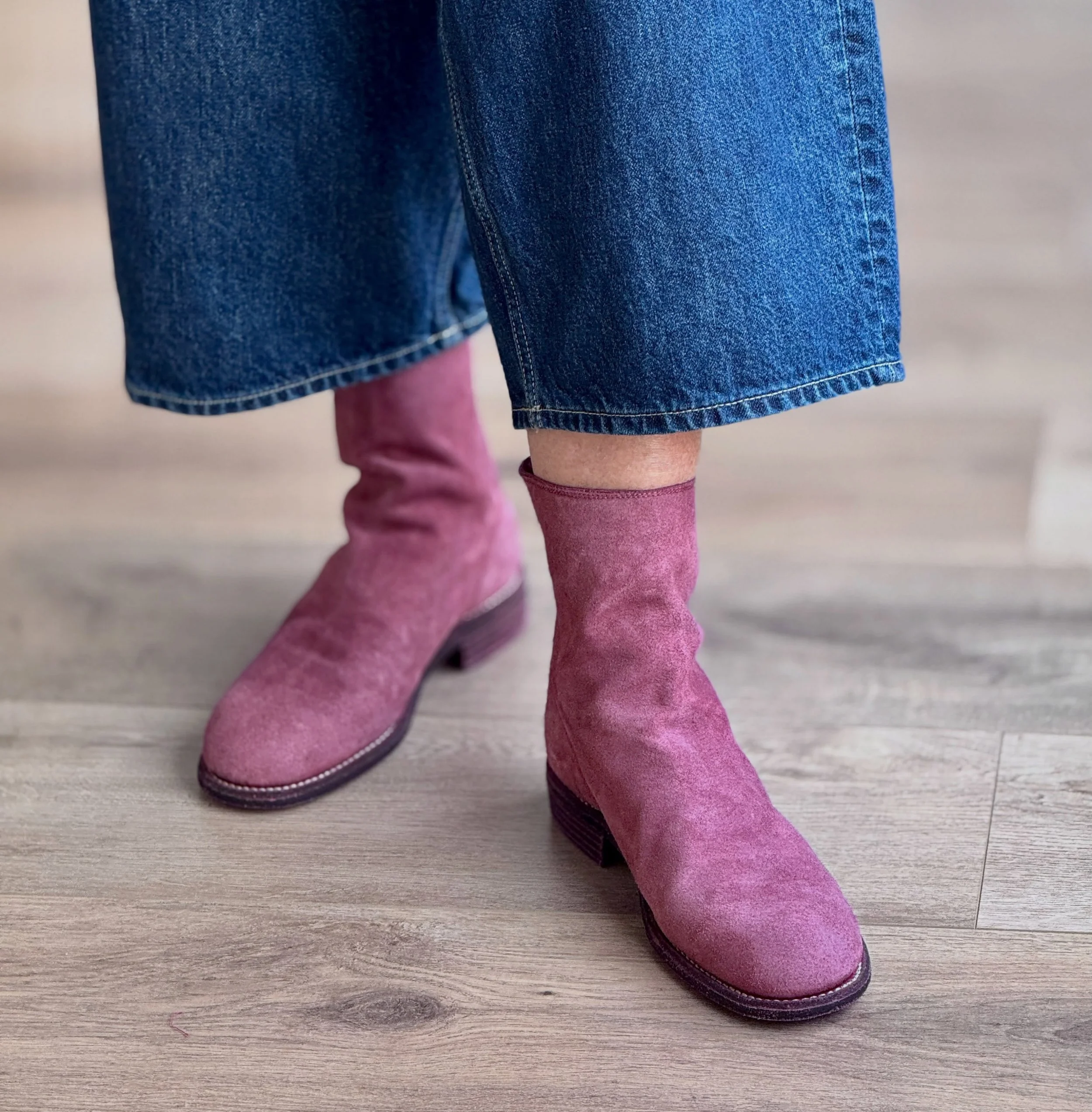 .
&mdash;&mdash;&mdash;&mdash;&mdash;&mdash;&mdash;&mdash;&mdash;&mdash;&mdash;&mdash;&mdash;&mdash;&mdash;&mdash;&mdash;&mdash;&mdash;&mdash;&mdash;&mdash;&mdash;&mdash;-

n e w 

. 986 Back Zip Boots
. In Reversed Soft Leather
. Sole Leather
. Line