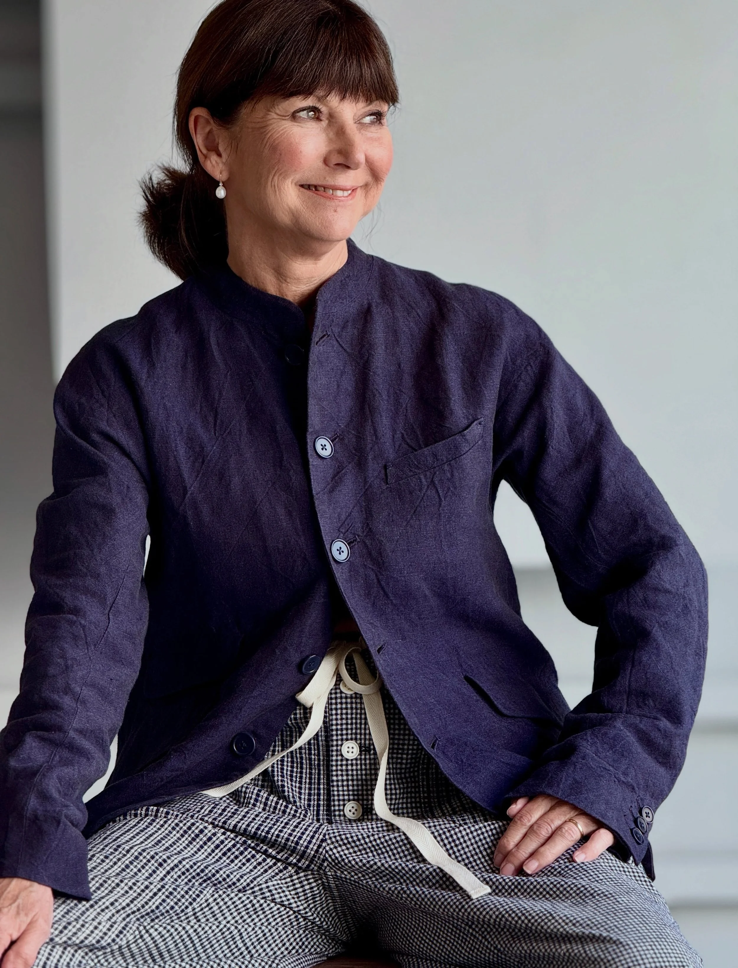 .
&mdash;&mdash;&mdash;&mdash;&mdash;&mdash;&mdash;&mdash;&mdash;&mdash;&mdash;&mdash;&mdash;&mdash;&mdash;&mdash;&mdash;&mdash;&mdash;&mdash;&mdash;&mdash;&mdash;&mdash;&mdash;

n e w

. Stand Collar Jacket Navy
. In Irish Linen
. With Three Flap Fr