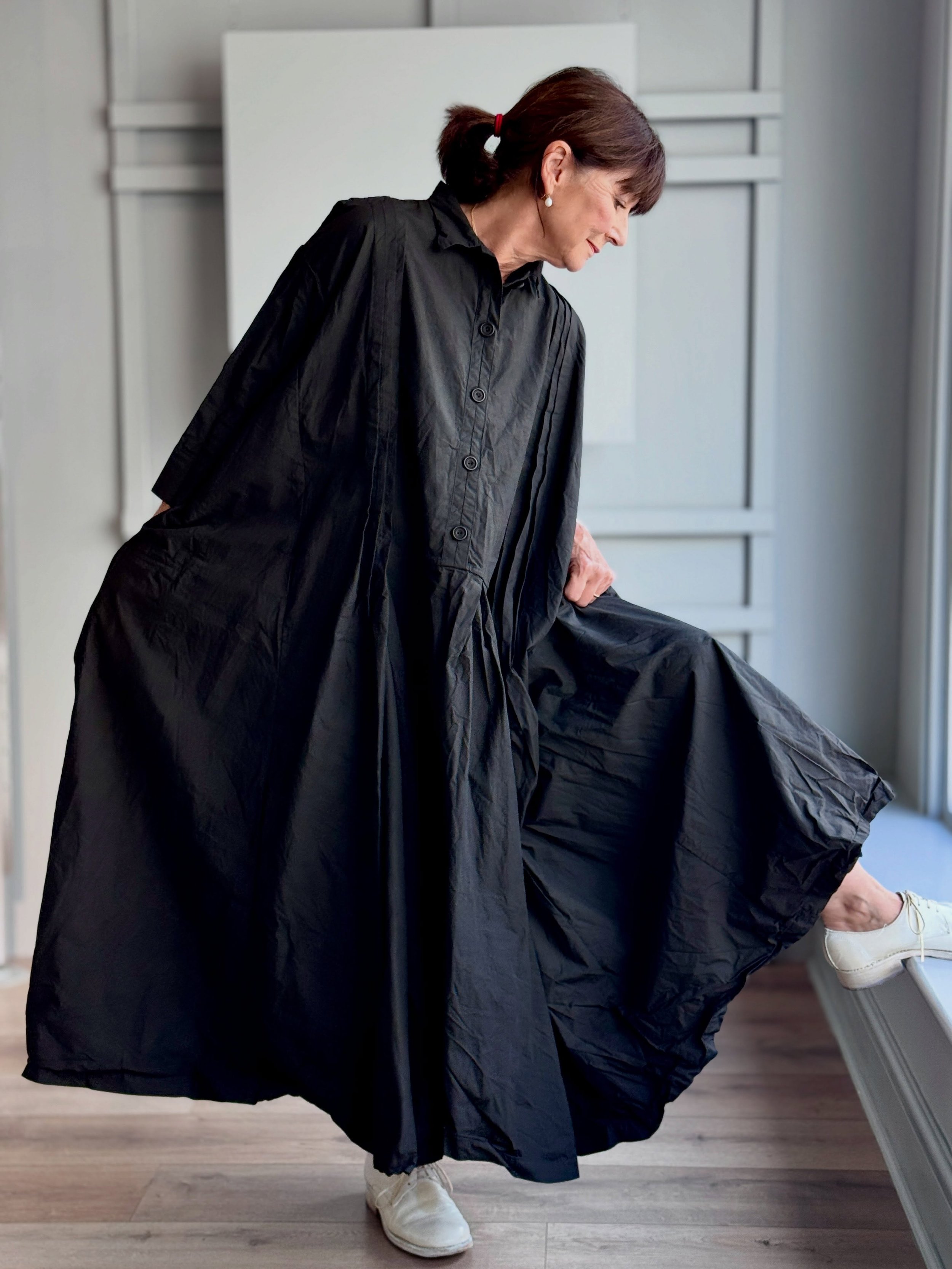 .
&mdash;&mdash;&mdash;&mdash;&mdash;&mdash;&mdash;&mdash;&mdash;&mdash;&mdash;&mdash;&mdash;&mdash;&mdash;&mdash;&mdash;&mdash;&mdash;&mdash;&mdash;&mdash;&mdash;&mdash;&mdash;-

. SD Dress
. In Soft Cotton 
. Hand Dyed In Black
. With Two Side Pock