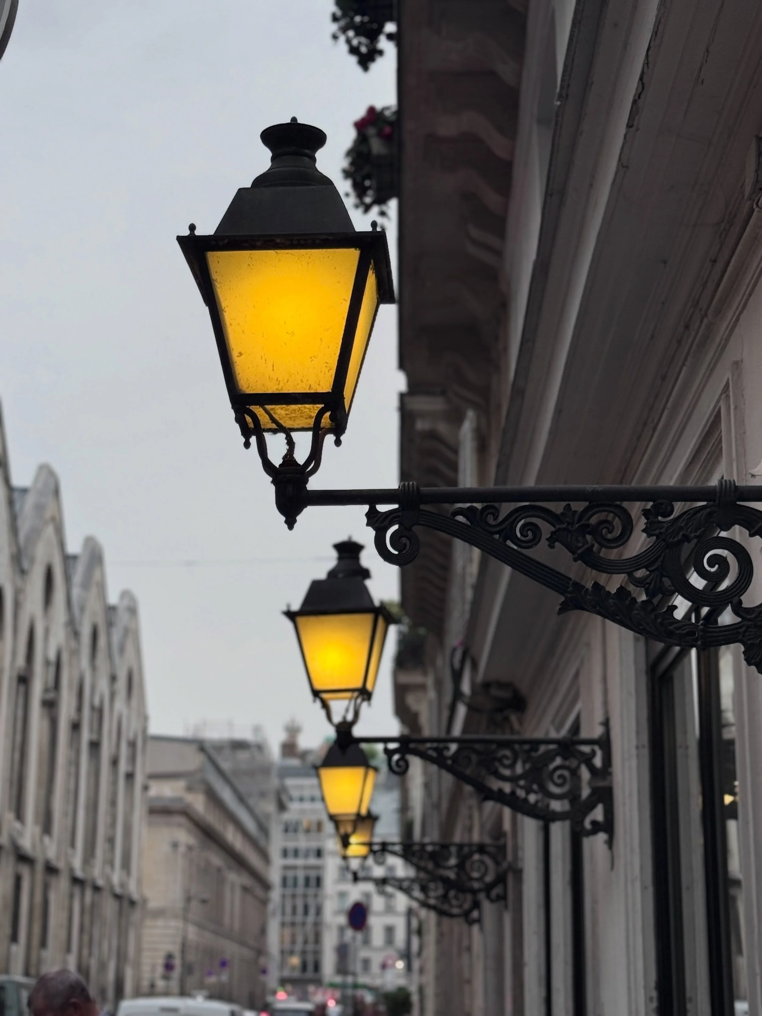 .
&mdash;&mdash;&mdash;&mdash;&mdash;&mdash;&mdash;&mdash;&mdash;&mdash;&mdash;&mdash;&mdash;&mdash;&mdash;&mdash;&mdash;&mdash;&mdash;&mdash;&mdash;&mdash;&mdash;&mdash;&mdash;

Paris &hellip;.

Just random snaps &hellip;:::

#paris 

@eliseleamingt