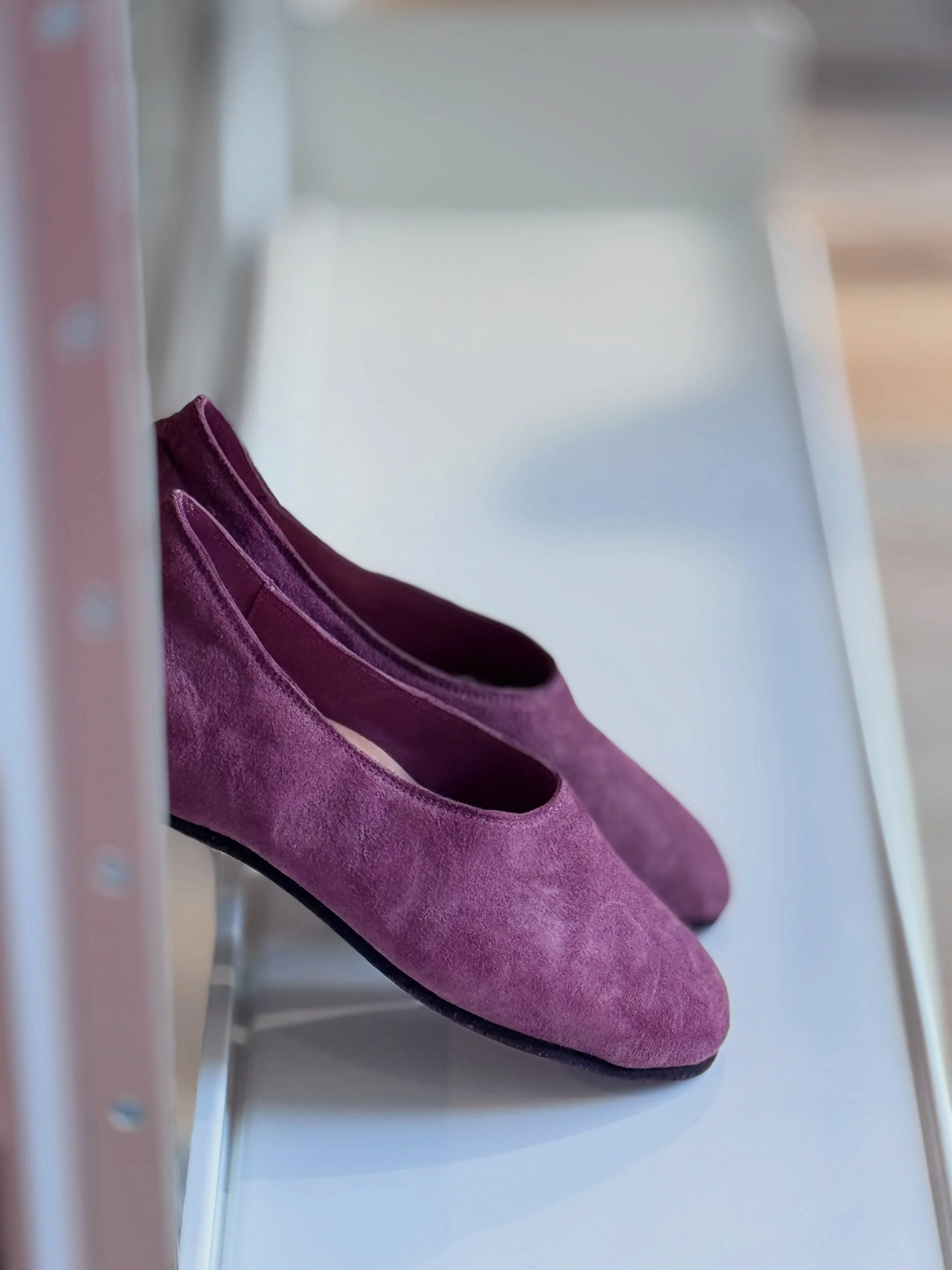 .
&mdash;&mdash;&mdash;&mdash;&mdash;&mdash;&mdash;&mdash;&mdash;&mdash;&mdash;&mdash;&mdash;&mdash;&mdash;&mdash;&mdash;&mdash;&mdash;&mdash;&mdash;&mdash;&mdash;&mdash;&mdash;

n e w  a r r i v a l

Balerina in reverse leather 
Handmade in Italy 

