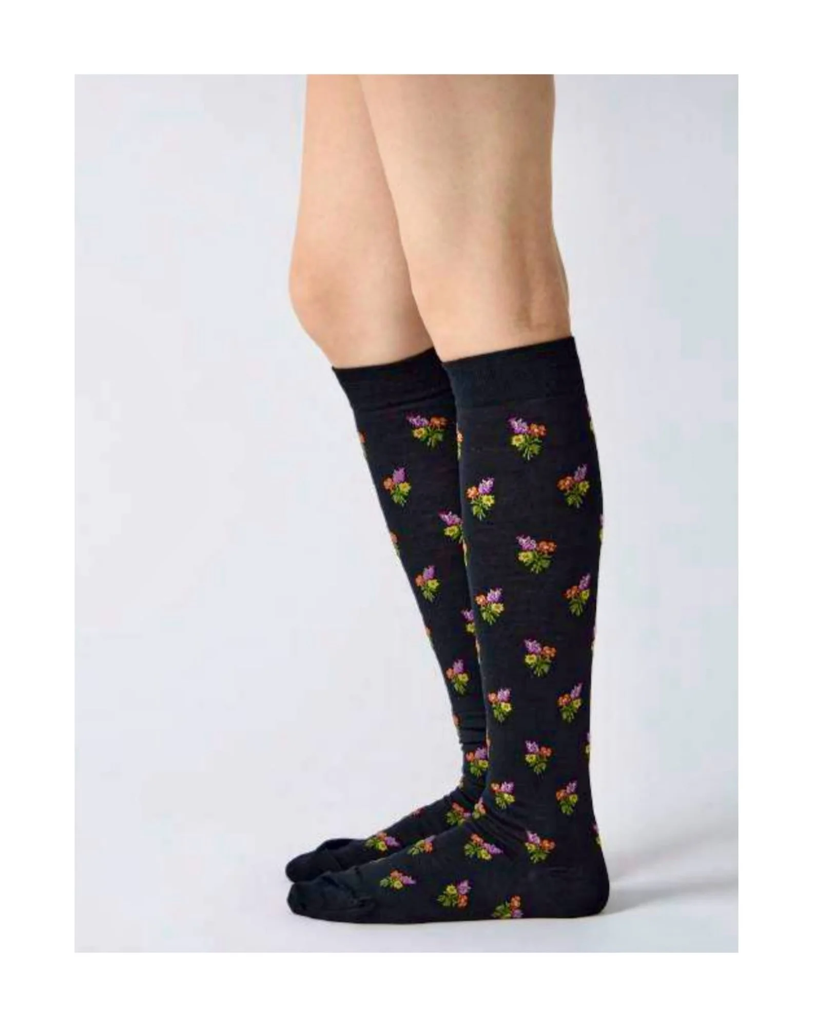 .
&mdash;&mdash;&mdash;&mdash;&mdash;&mdash;&mdash;&mdash;&mdash;&mdash;&mdash;&mdash;&mdash;&mdash;&mdash;&mdash;&mdash;&mdash;&mdash;&mdash;&mdash;&mdash;&mdash;&mdash;&mdash;-

Fall/Winter 26

. Long Flower Socks
. 85% Wool Mix
. One Size
. Avaiab
