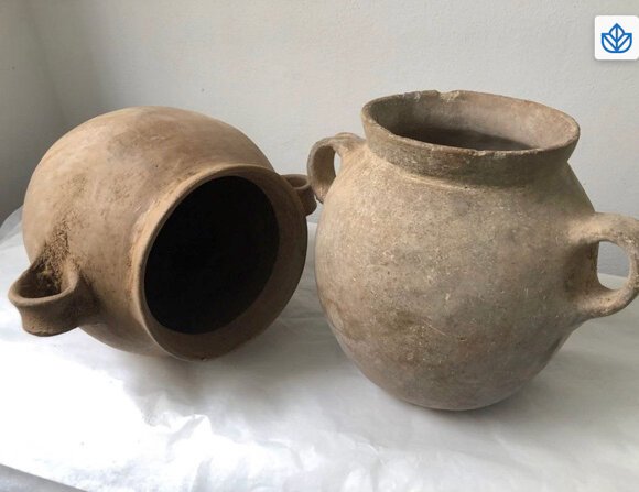 Antique Mexican pottery - Flavia Berb.jpeg