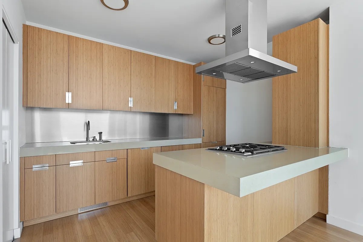 450 W 17th 6.jpeg