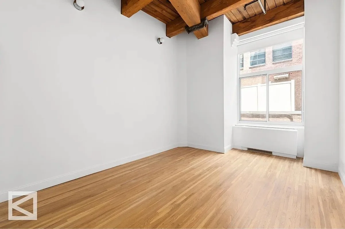 205 E22nd St 4.jpeg