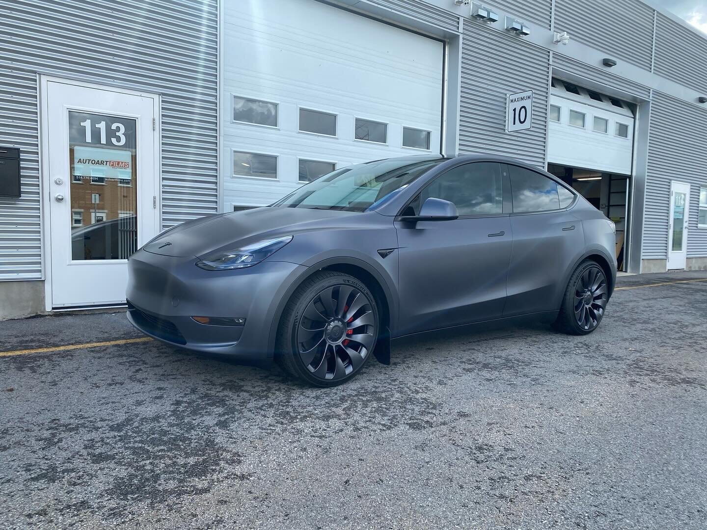 Unleashing the sleek power of this Tesla Model Y, shielded in Stealth PPF. Elevating style with cutting-edge protection. ⚡✨ #Tesla #AutoArt #AutoArtFilms #StealthPPF #ev #ppf