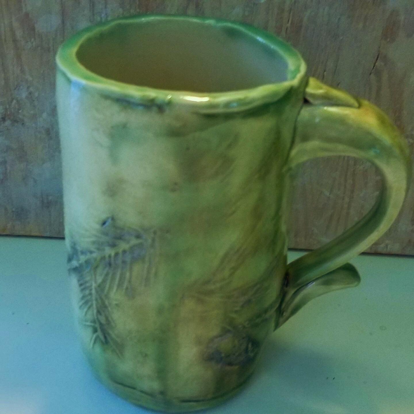 ✨Vendor Spotlight✨

Heartsong Art Pottery creates ceramics inspired by the beauty of nature. 
From tea cups, trays, and shot glasses, there&rsquo;s pieces for everyone perfect for gifting or keeping for yourself! 

Come see @heartsongartspottery next
