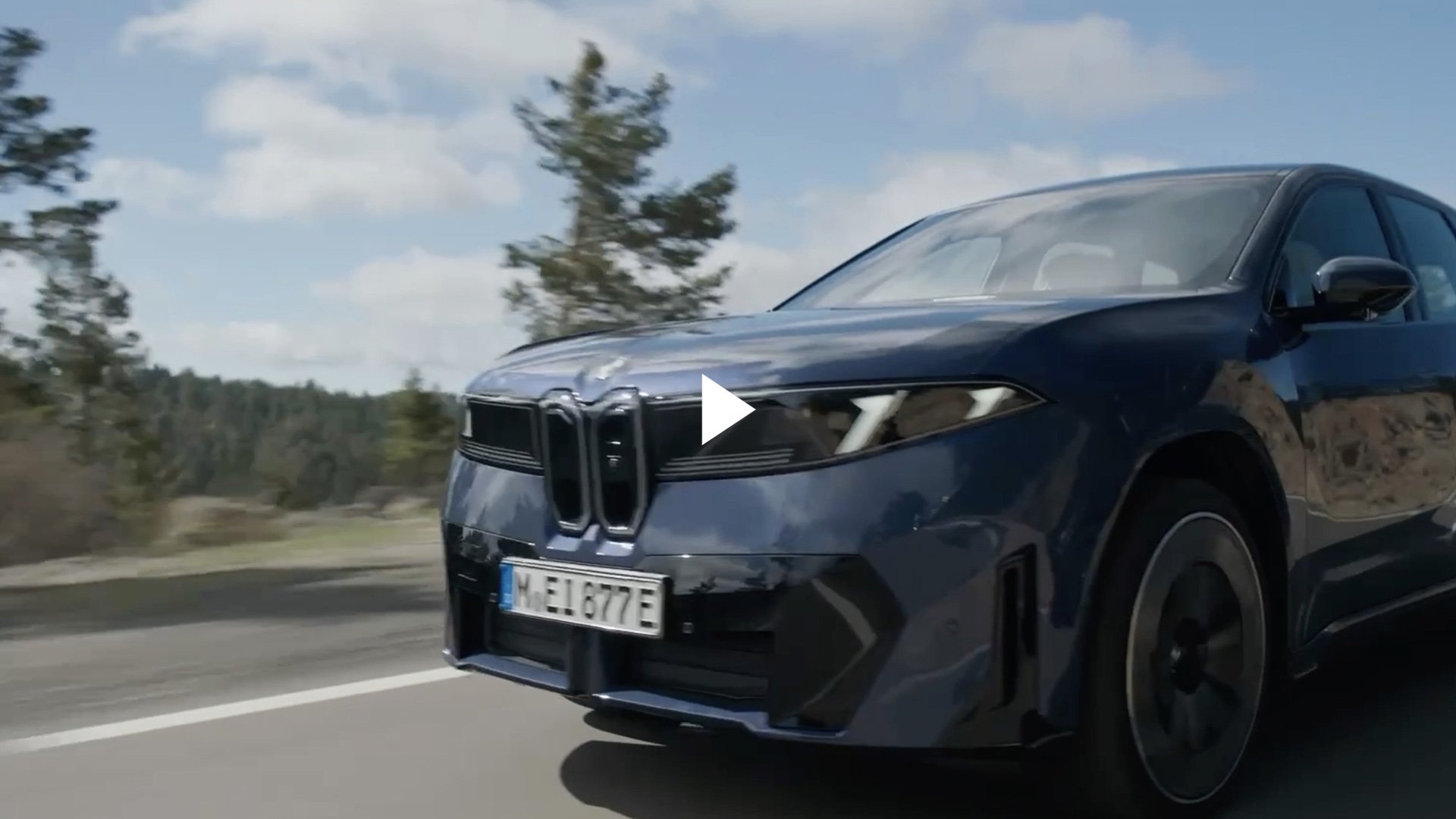 bleue-bmw-ix3-first-of-a-new-era-mark-jenkinson-hover.jpg