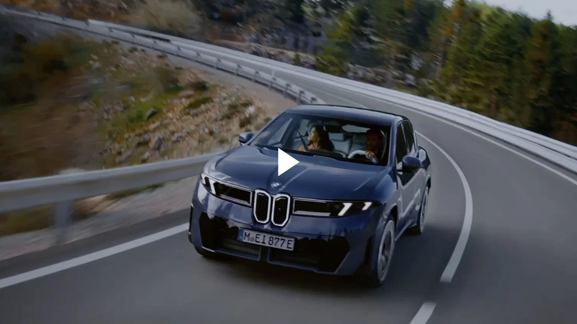 bleue-bmw-ix3-first-of-a-new-era-mark-jenkinson.jpg