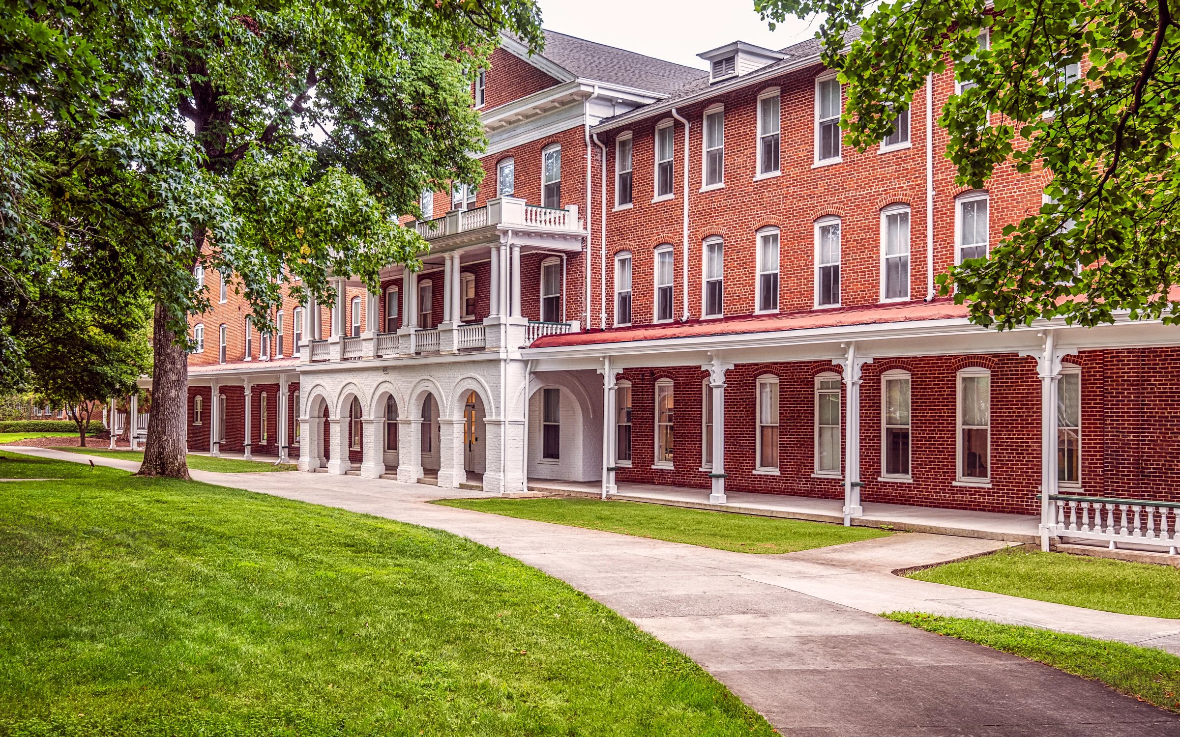 Exterior view at Hollins West Dorm, highlighting [space/design feature] and the renovated student living environment. COmpleted by CPL Architectue and photographed by Lange Photo Studio. 