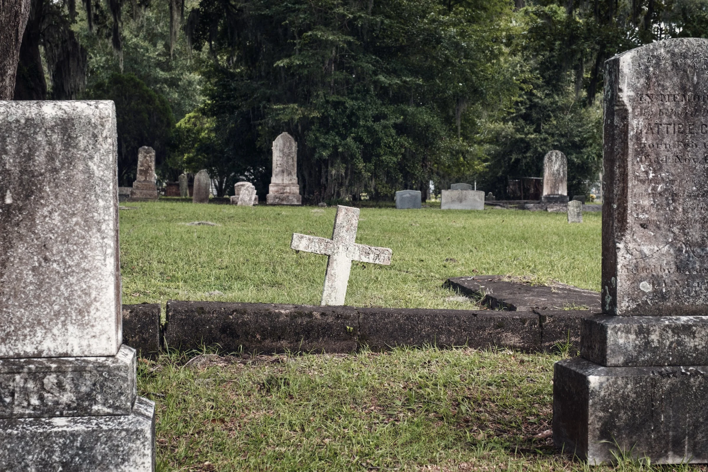 Colonial Park Cemetery, Laurel Grove Cemetery, Bonaventure Cemetery, gravestones, statues, Intimate Moments Within Savannah's Historic Cemeteries