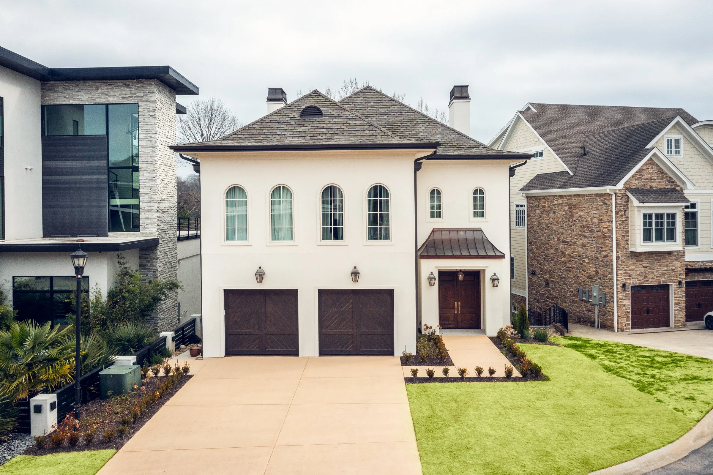 Custom residential home in Congaree Park, Columbia, SC – built by Congaree Construction, photographed by Lange Photo Studio