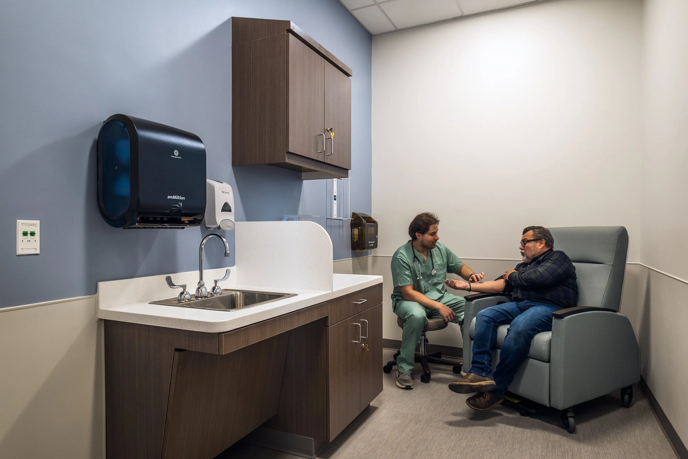 Interior view at Atrium Health, highlighting modern design, function and patient comfort.
