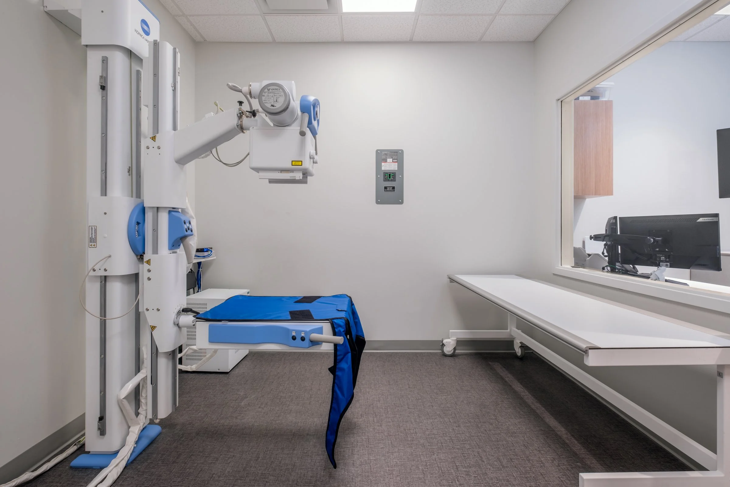 Atrium Health Clinic in Charlotte, NC – architectural photography by Lange Photo Studio featuring design by Neighboring Concepts