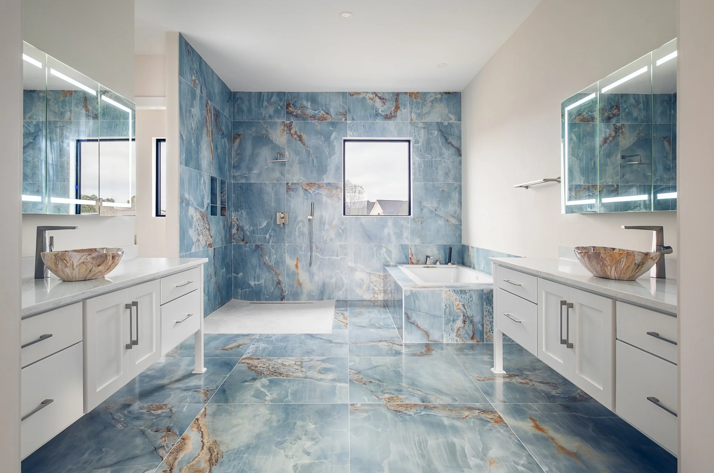 Architectural and interior photography of a customized lakefront home, highlighting design detail, atmosphere, infinity pool, and craftsmanship.