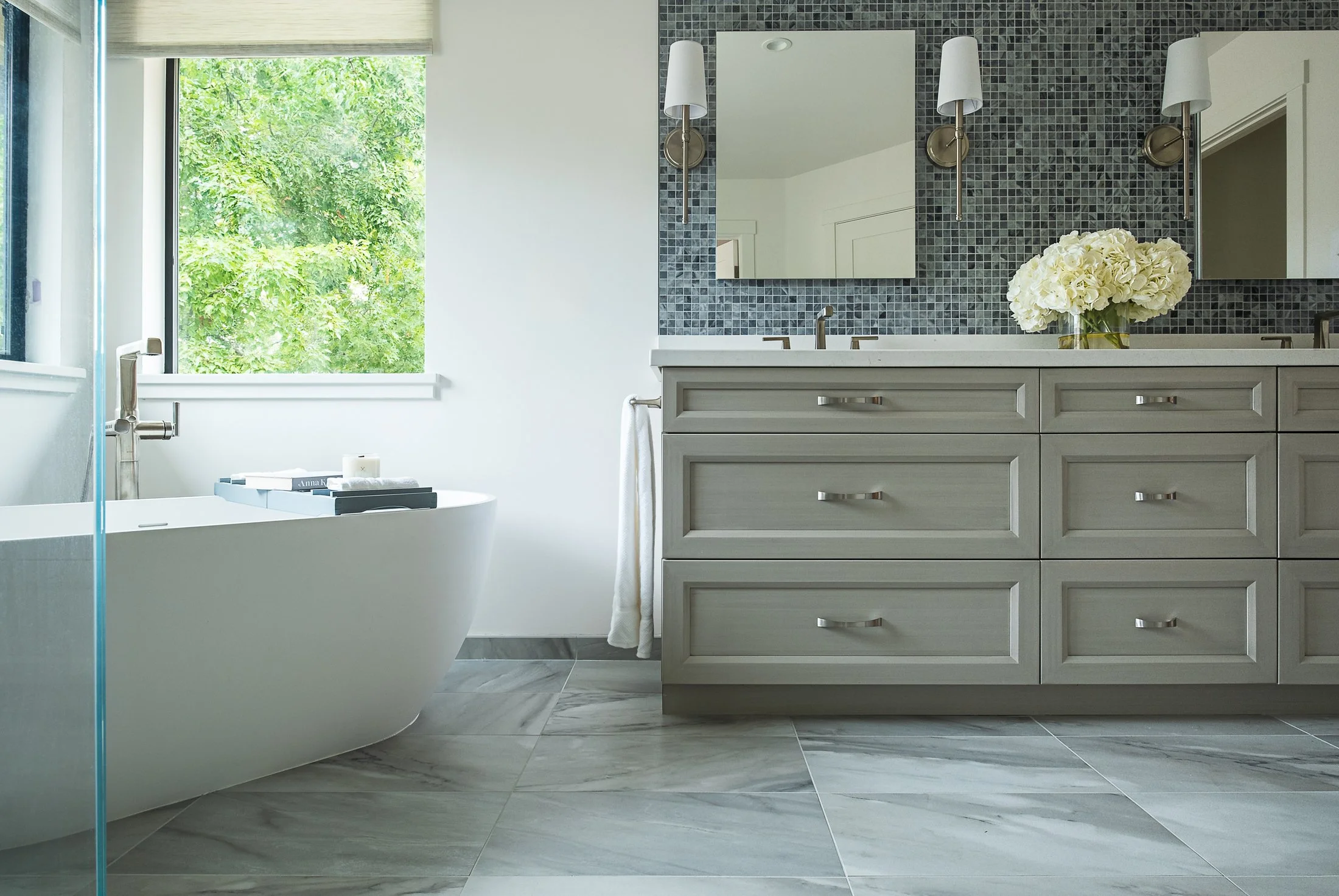 Bathroom interior design by Marie Lyall – captured by Lange Photo Studio