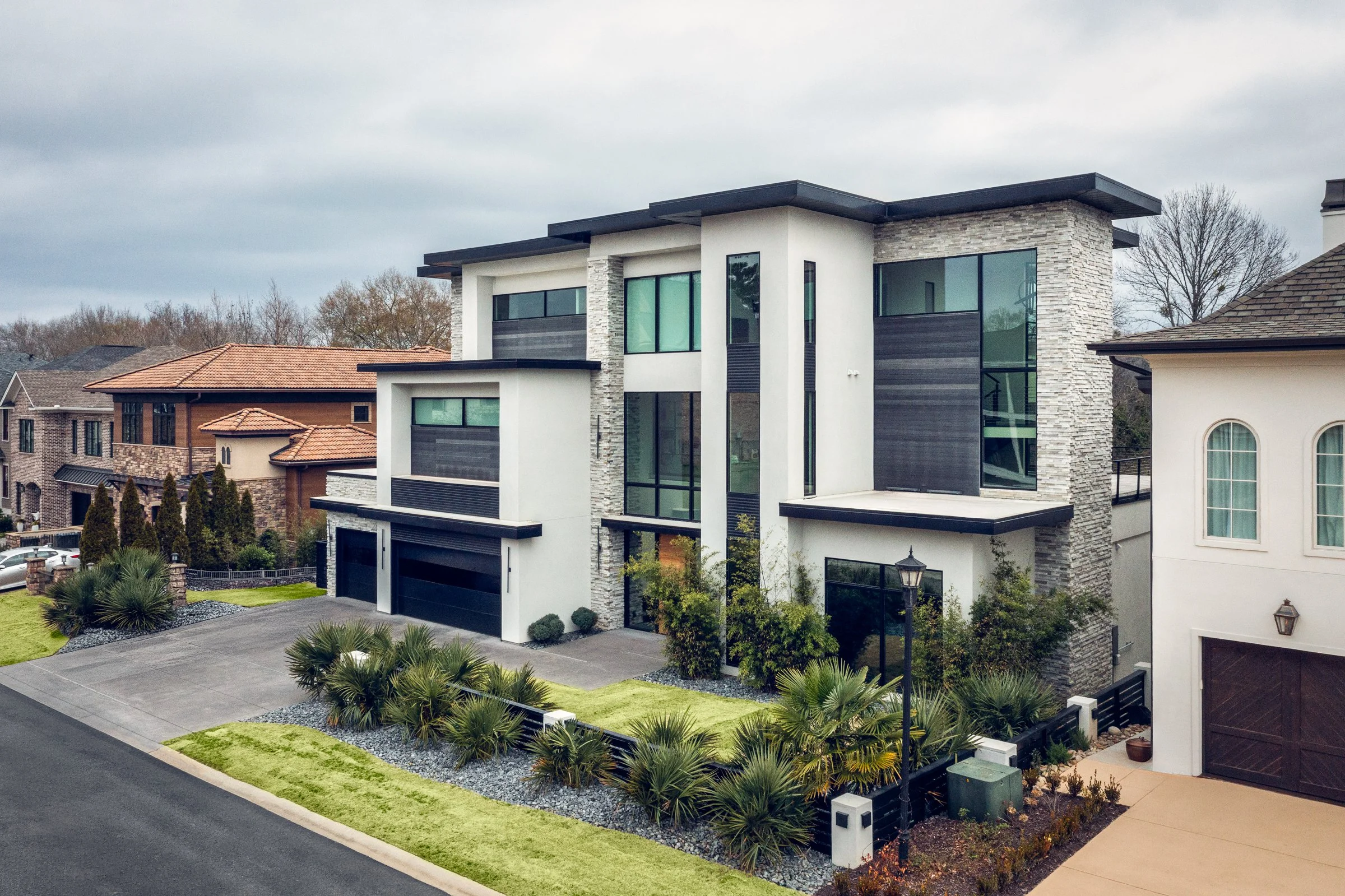 Custom residential home in Congaree Park, Columbia, SC – built by Congaree Construction, photographed by Lange Photo Studio