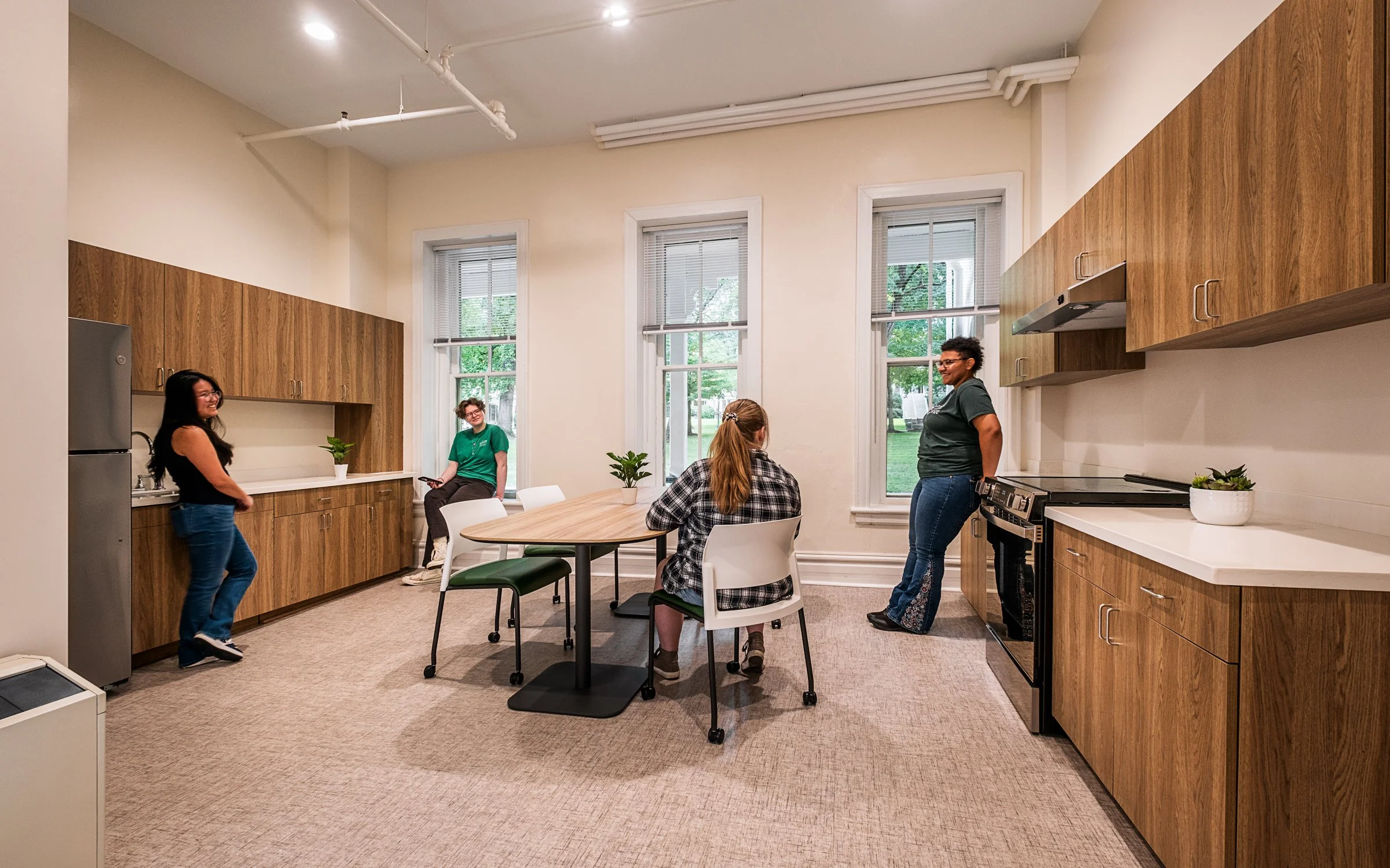 Interior view at Hollins West Dorm, highlighting [space/design feature] and the renovated student living environment. COmpleted by CPL Architectue and photographed by Lange Photo Studio. 