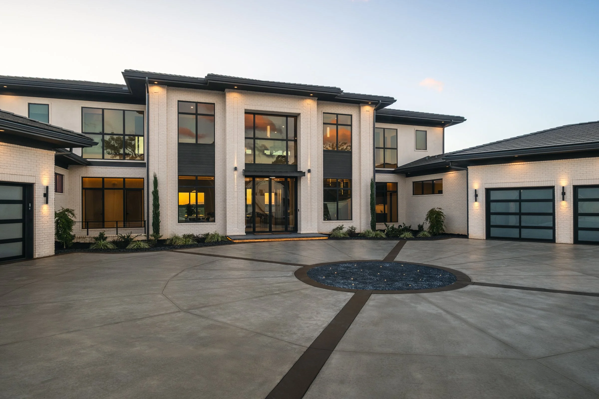 Architectural and interior photography of a customized lakefront home, highlighting design detail, atmosphere, infinity pool, and craftsmanship.