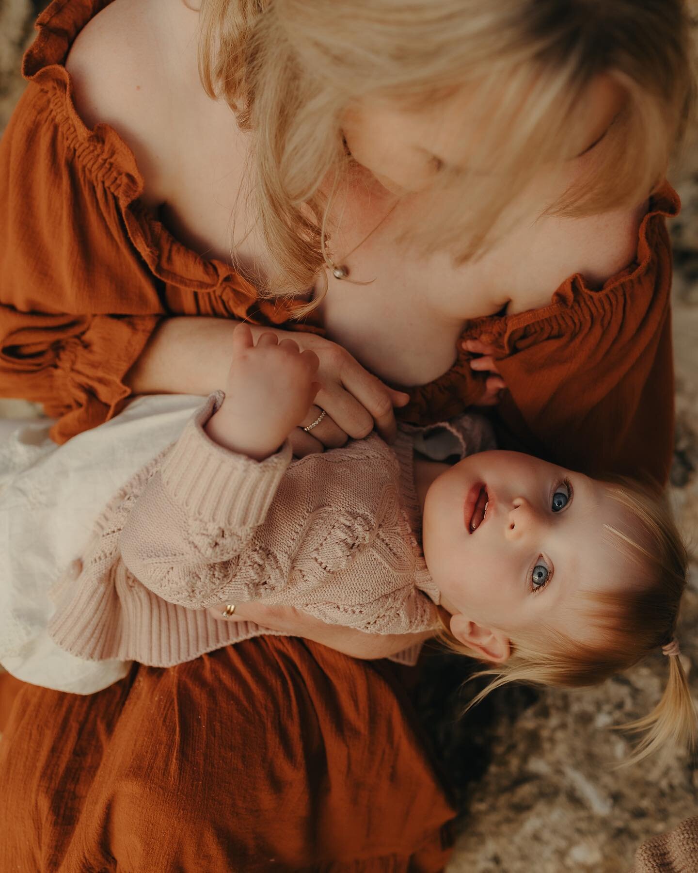 One of the most beautiful families I&rsquo;ve photographed. I can tell how loved their girls are 🤍