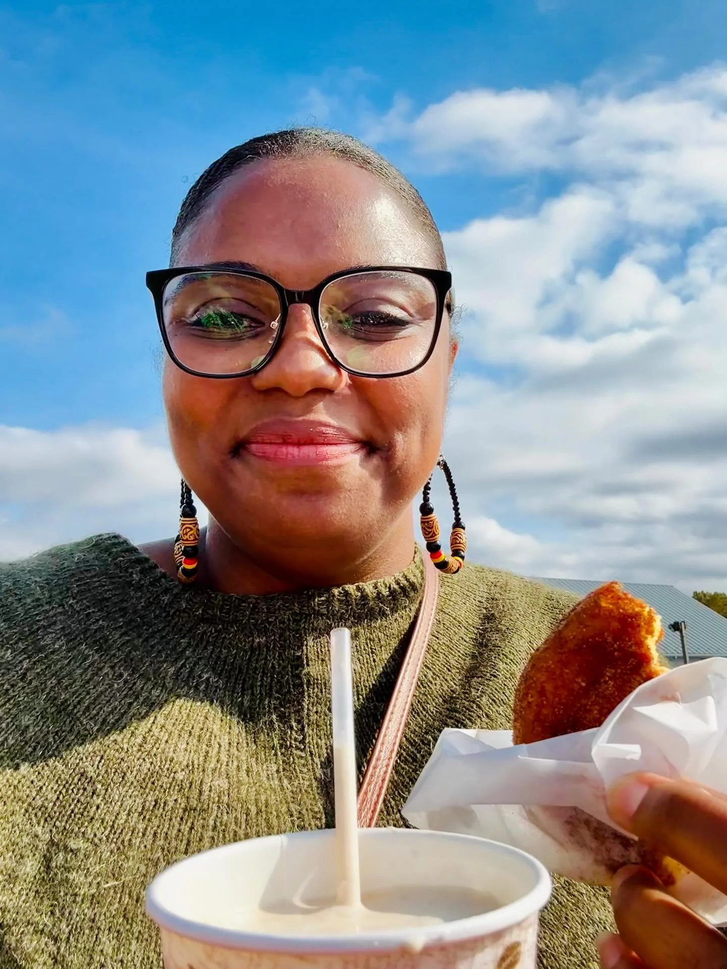 What a weekend. My π€ is full.
Here’s a photo dump of some beautiful people that I got to spend time with. Thank you for everyone for your kind words about me, my book, my designs, etc. they all meant so much to me.
I love this little communi