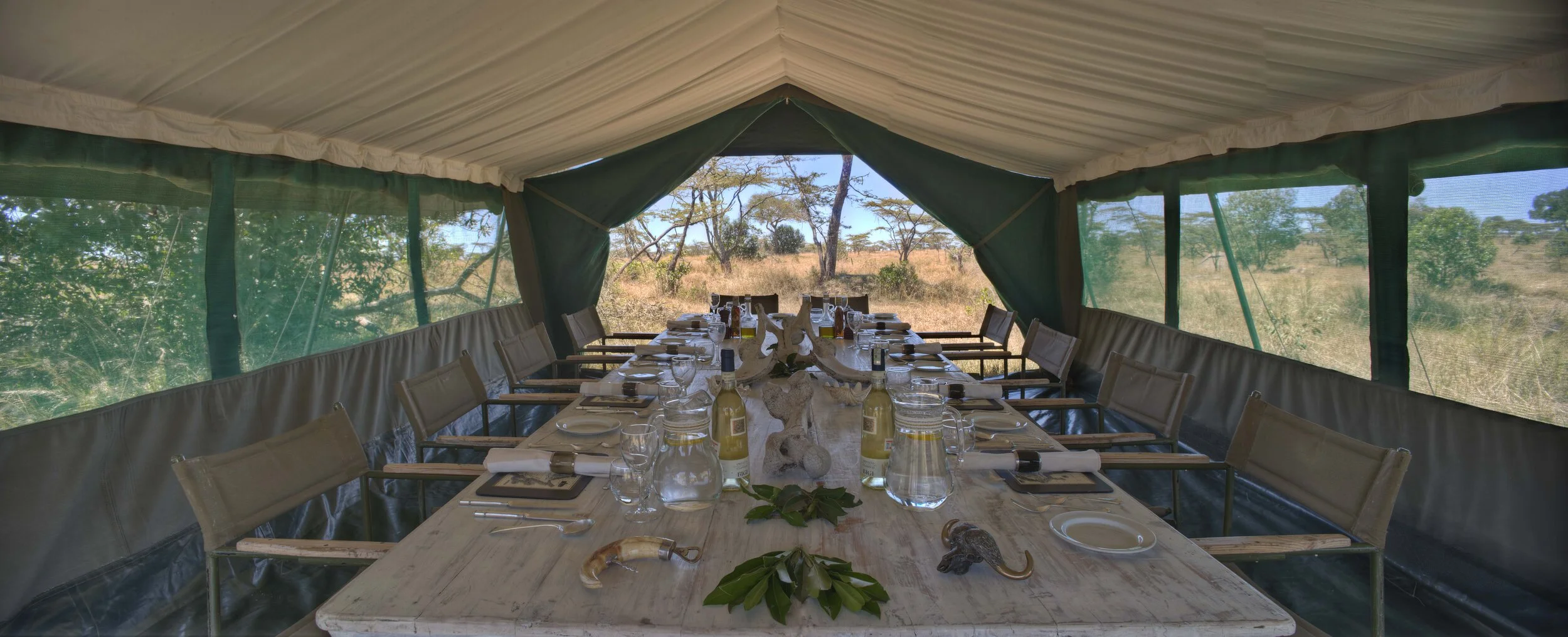 43 Dinner table.jpg