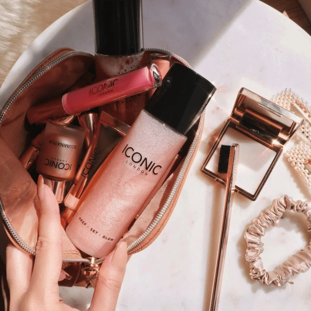 LPD_BEAUTY50_ICONIC_SET_PREP_GLOW_SPRAY.jpeg