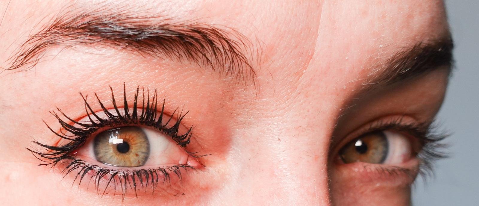 Dixon_Best_Mascaras_blog_ICONIC LONDON TRIPLE THREAT_EYES.jpeg