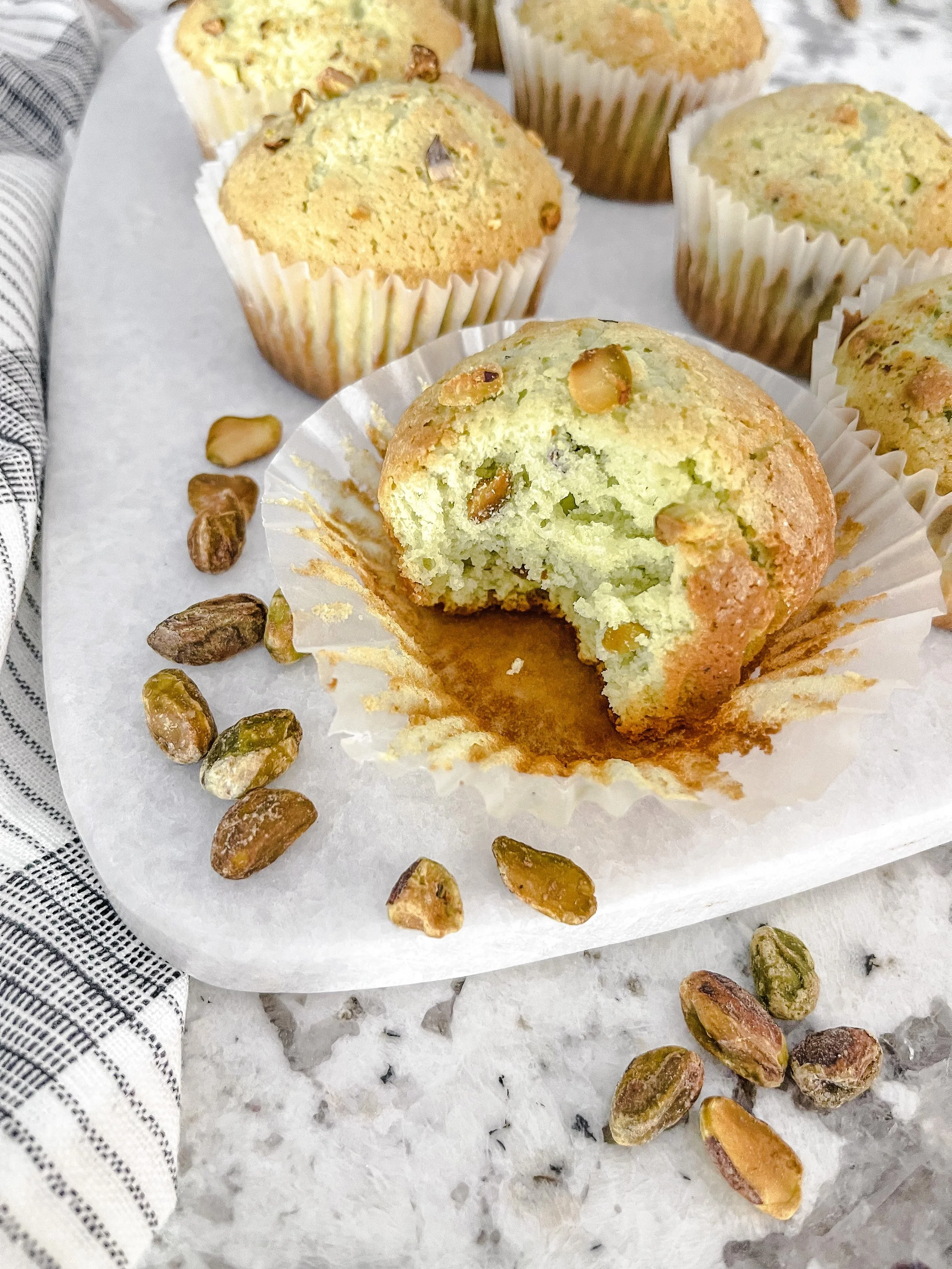 pistachio muffins