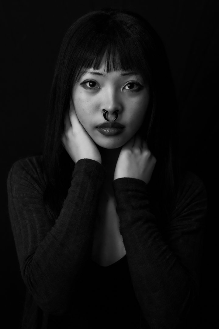 Black and white headshot of senior girl. Fine art