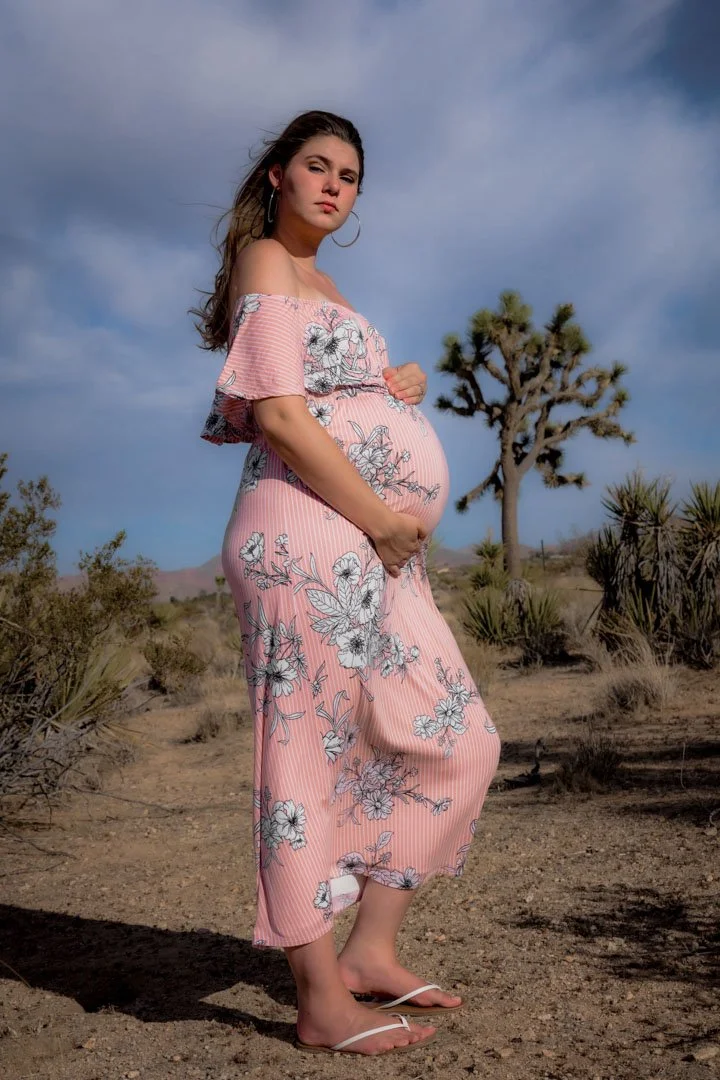Maternity, waiting mother on location