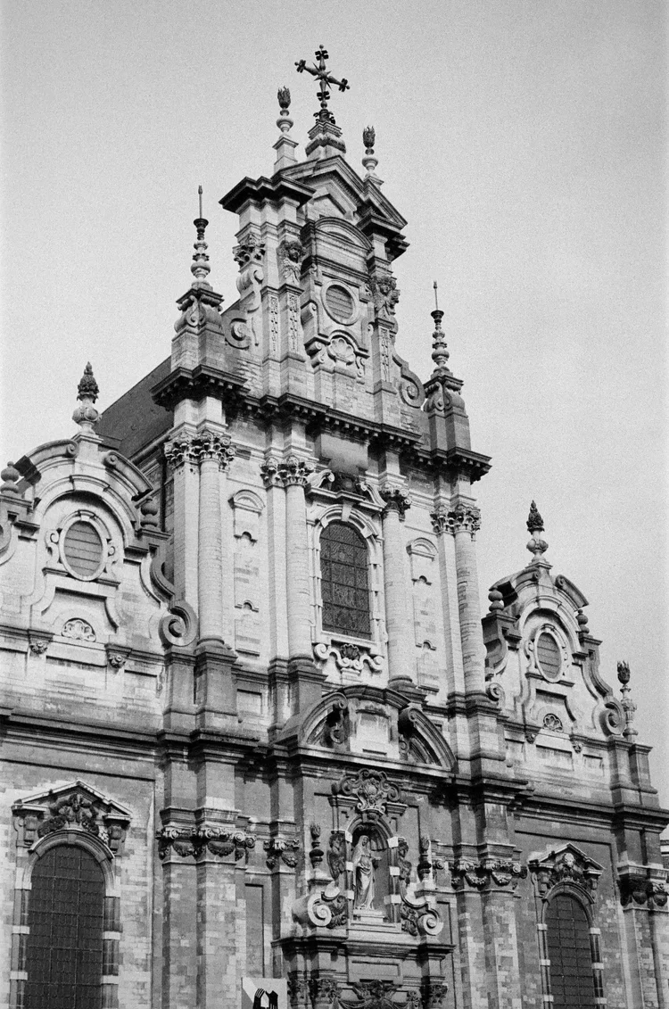 Analog: Belgium, 2022. 