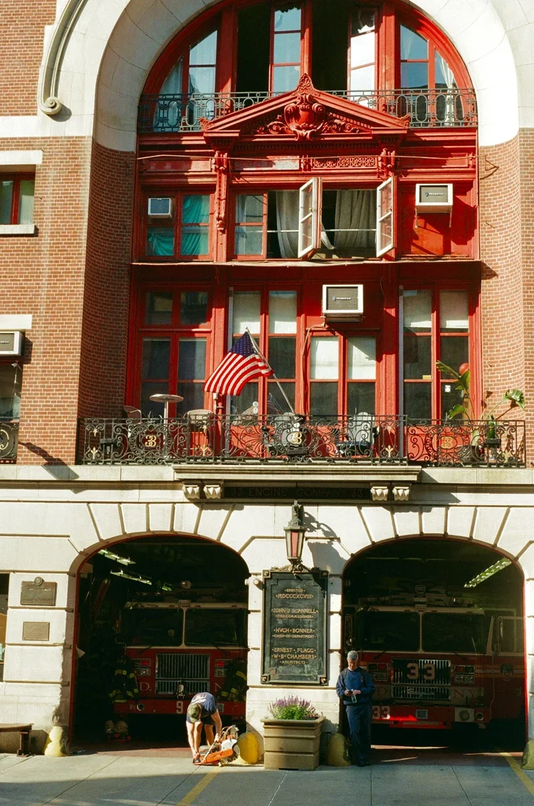 Analog: New York City, 2023. 