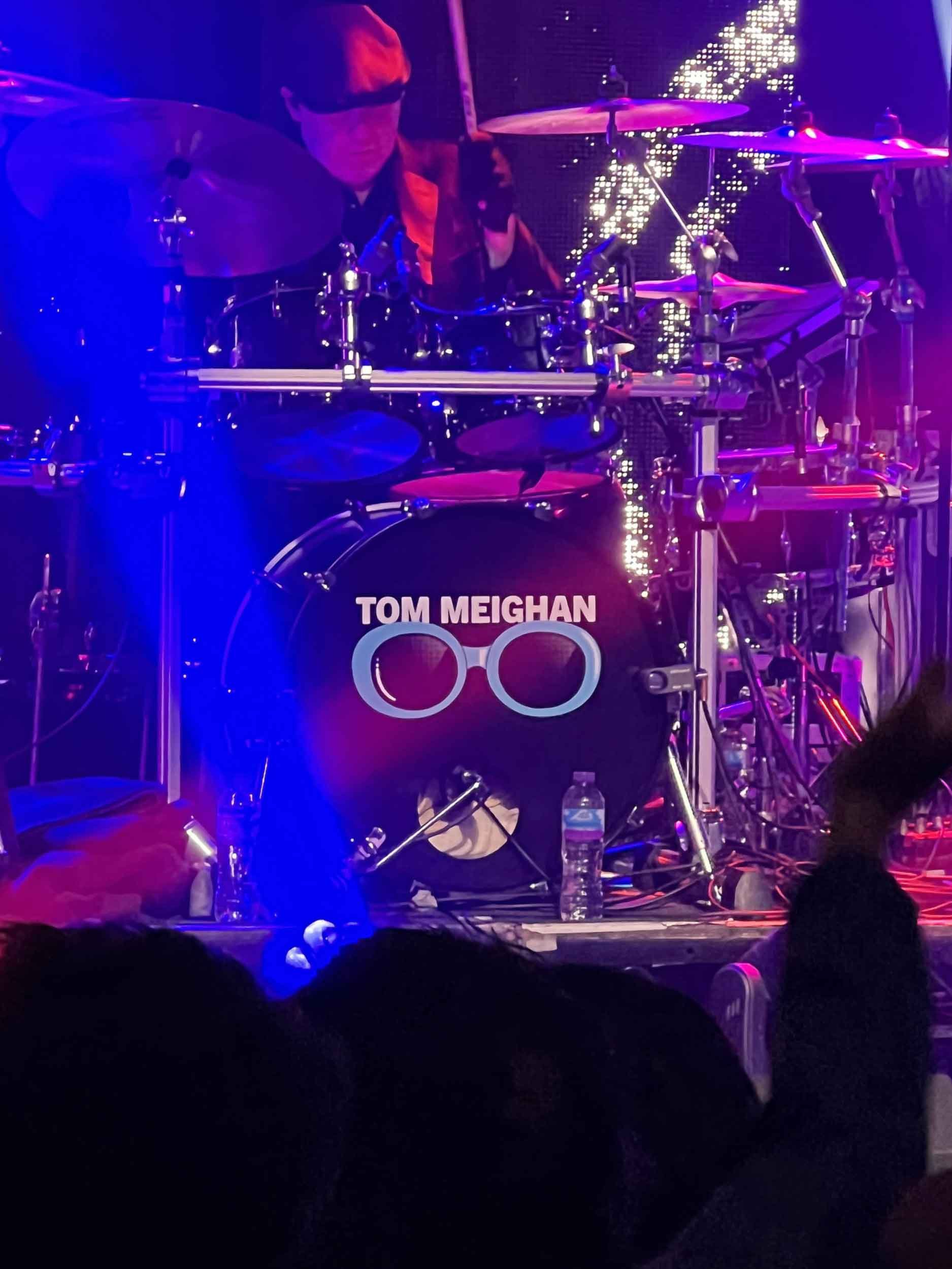 Tom-kick-drum-live-BEST-sml.jpg
