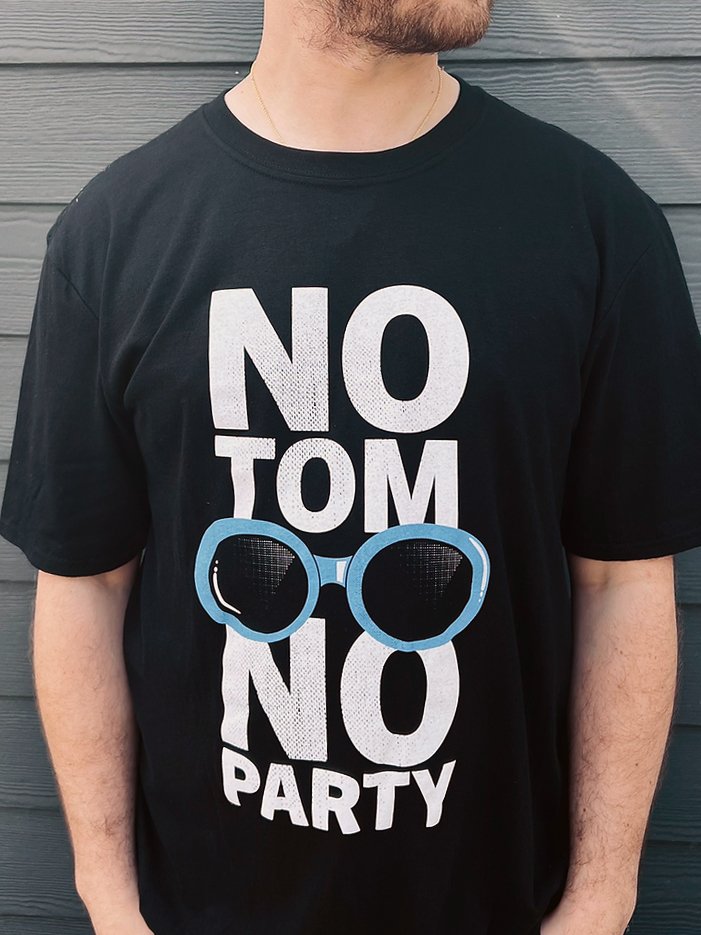 T-shirt-mockup-Ross.jpg