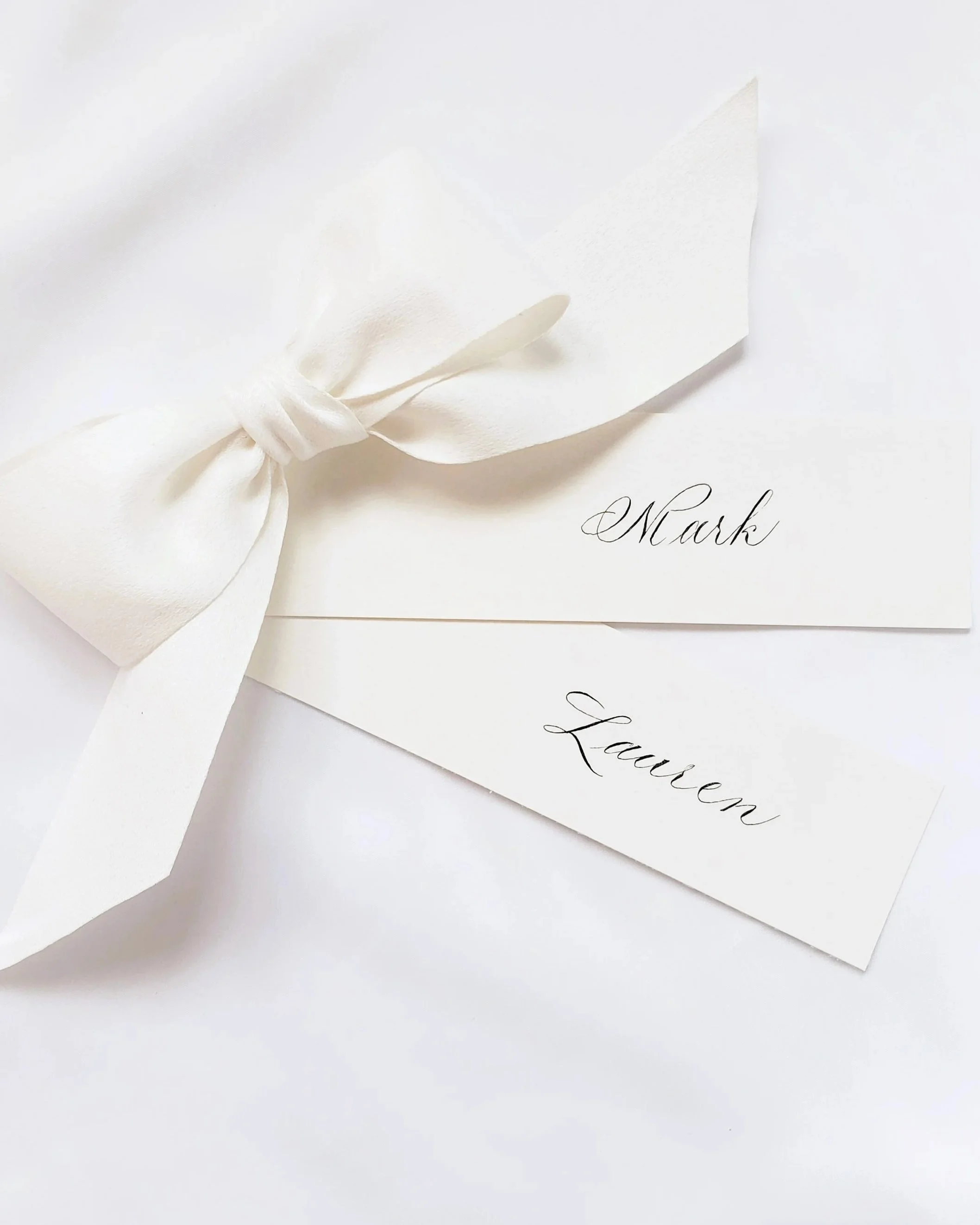 hand+written+wedding+place+cards.jpg