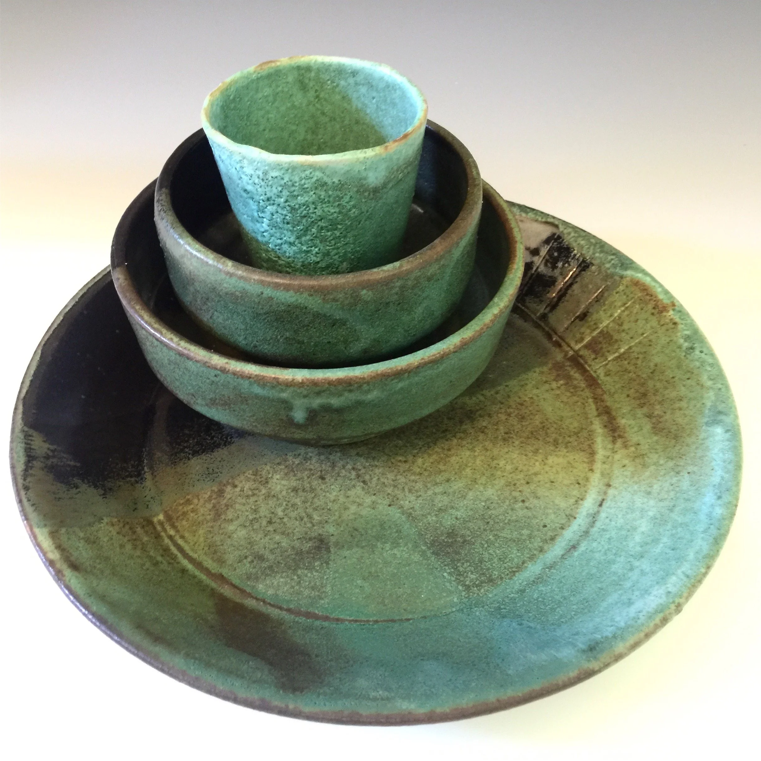 Dinner set 4 pieces.JPG