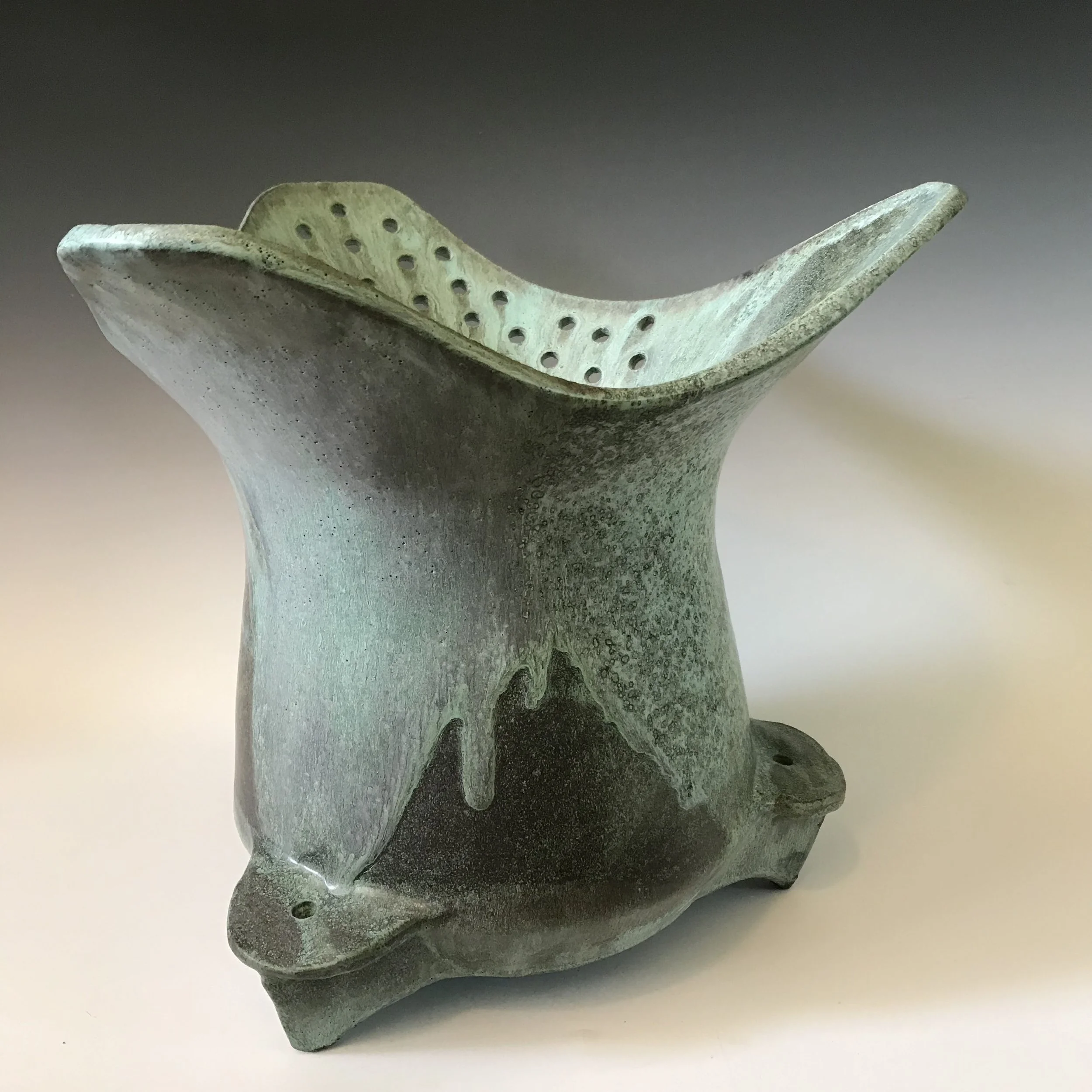 Large display vase w_ 3 lips w_ holes,2018.jpg