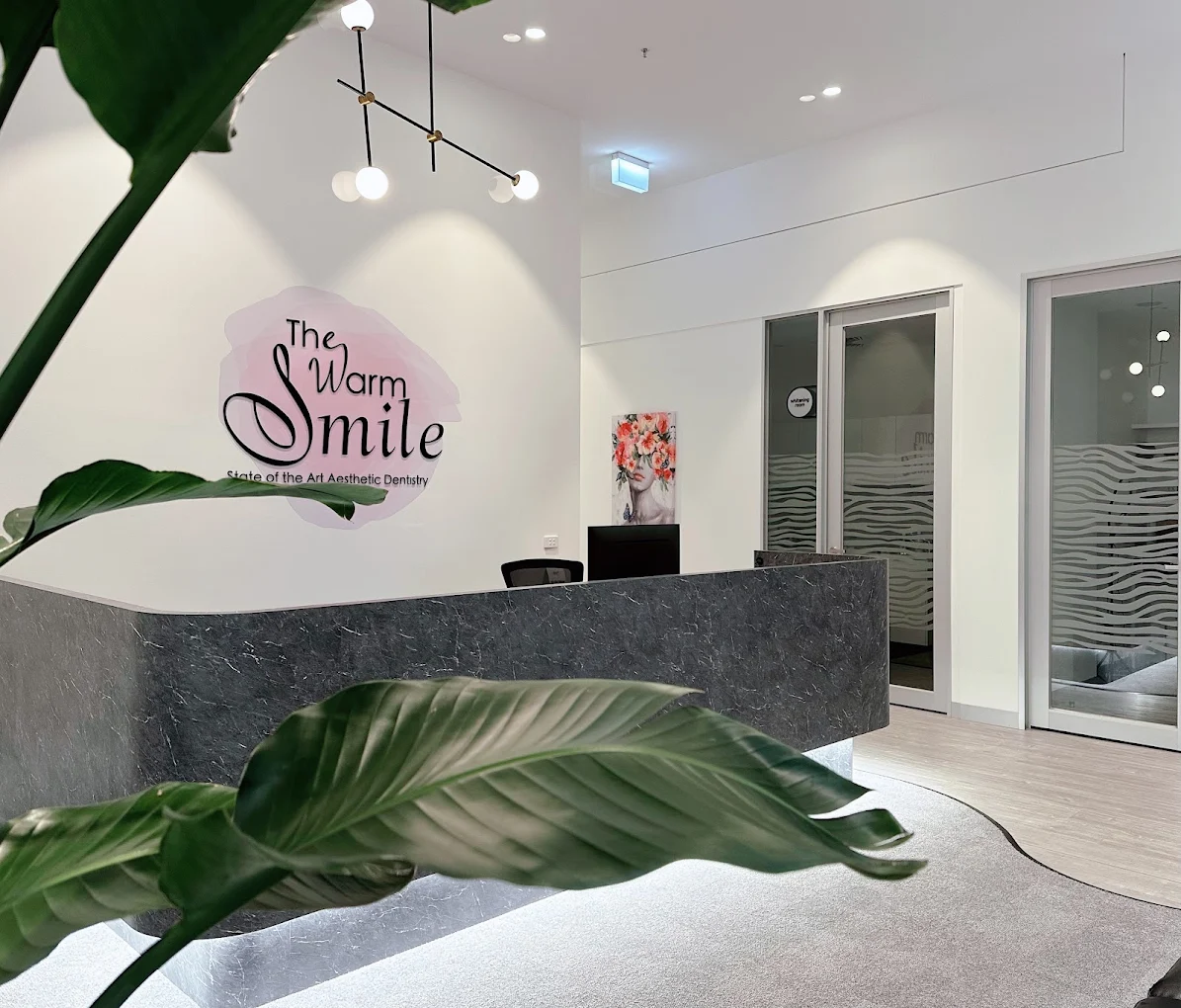 the-warm-smile-dental-chair-and-lighting.png.png