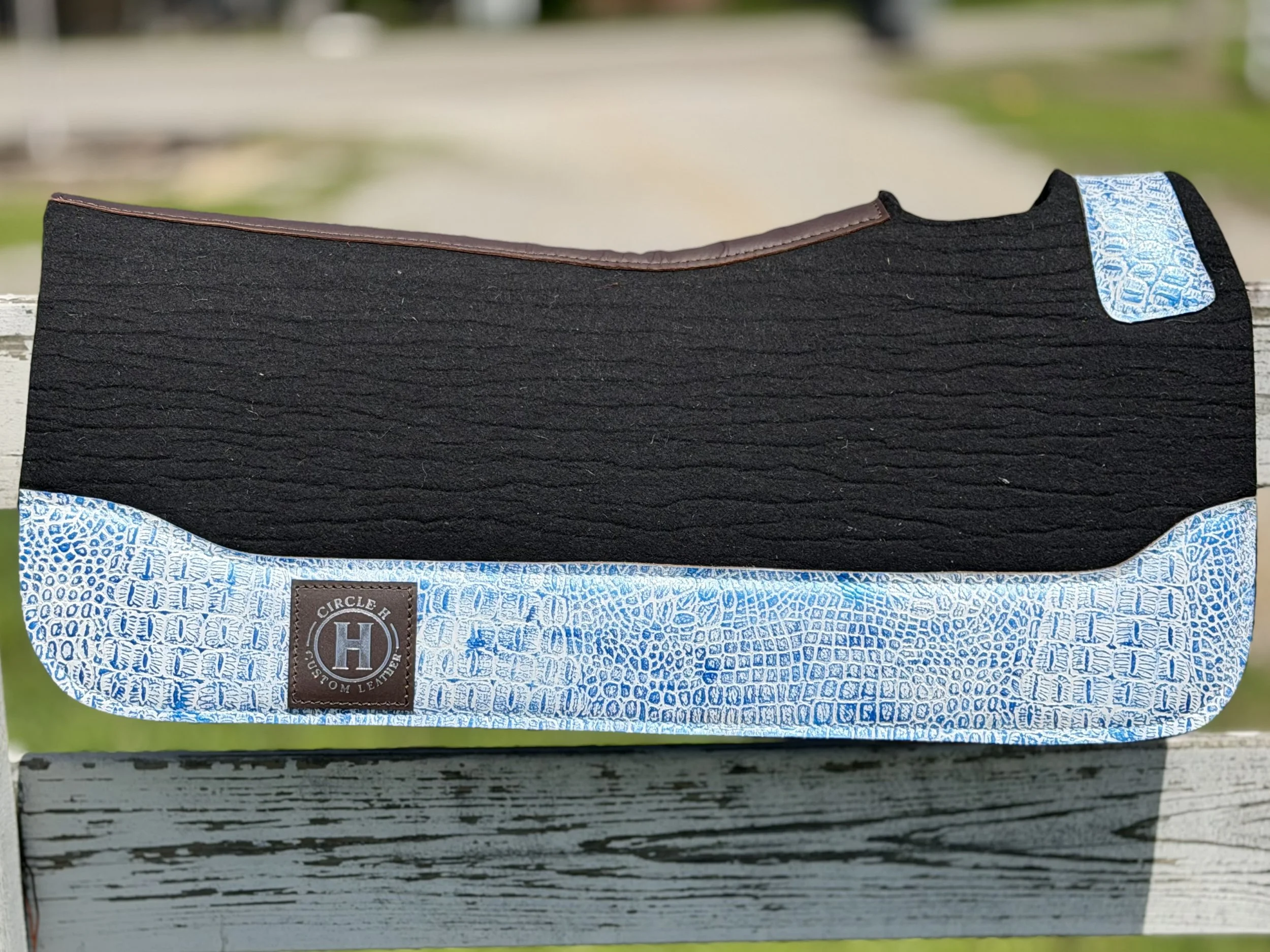 Circle H Hell-Bent Saddle Pad – Arctic Outlaw
