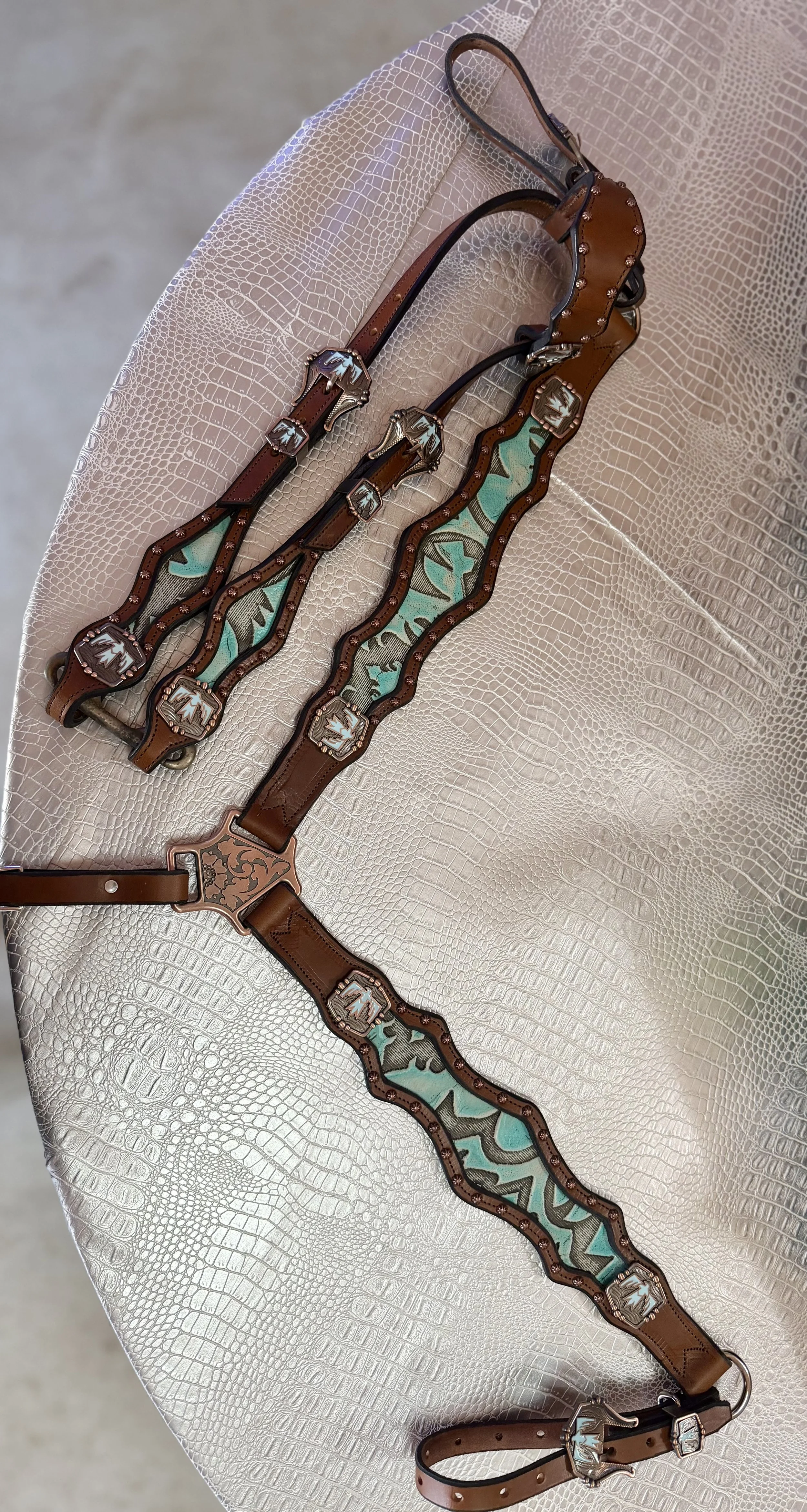 Turquoise Thunder Tack Set