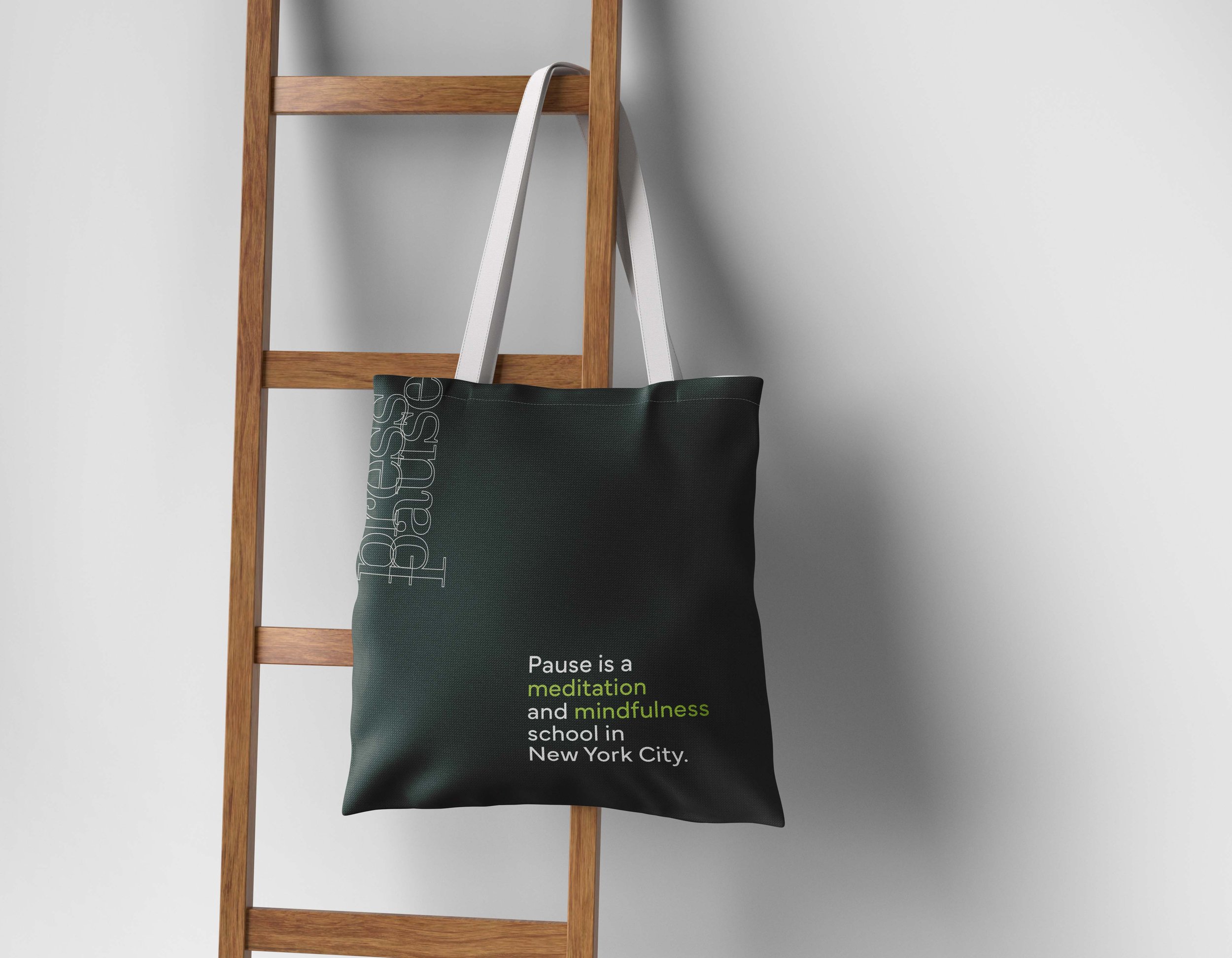 \Tote Bag Mockup.jpg