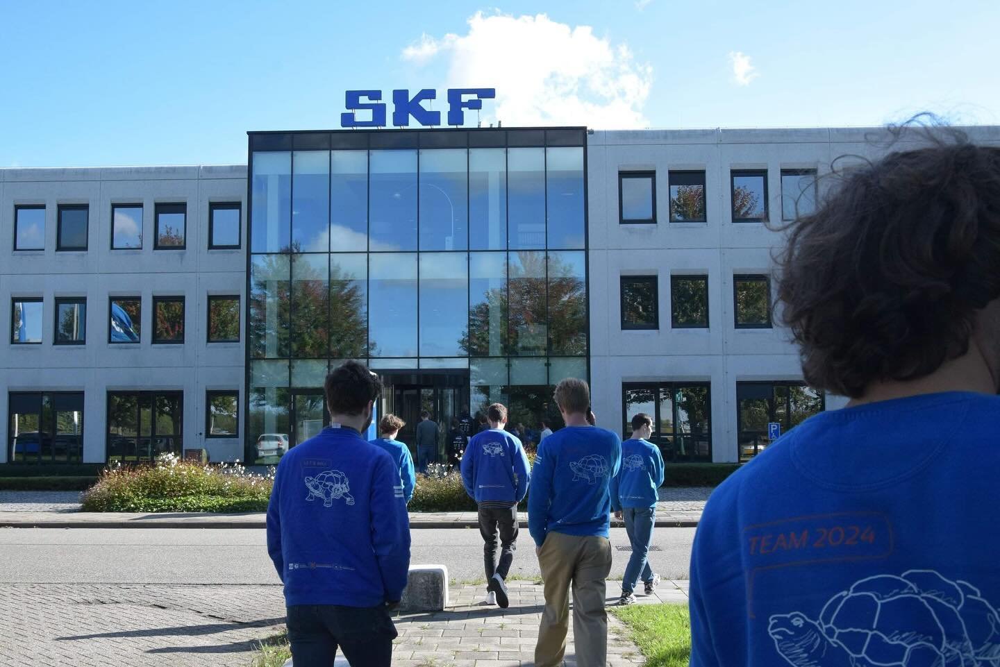 Together with @ugentracing, we had the pleasure of visiting @skfgroup campus in the Netherlands.

SKF is a world leader in bearing manufacturing. Not only do they provide bearings, but they also offer a total package of support and expertise; their s