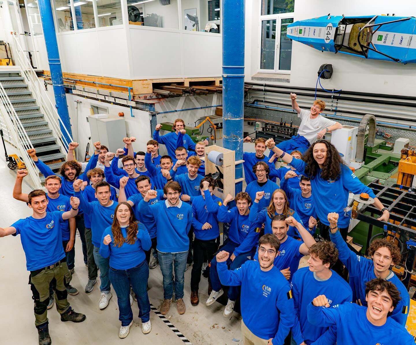 With fresh energy and full enthusiasm, we kick off a new racing season! The VUB Racing team is ready to reach new heights this year. Together, we will take on new challenges and strive for success on the track. This promises to be an amazing year!