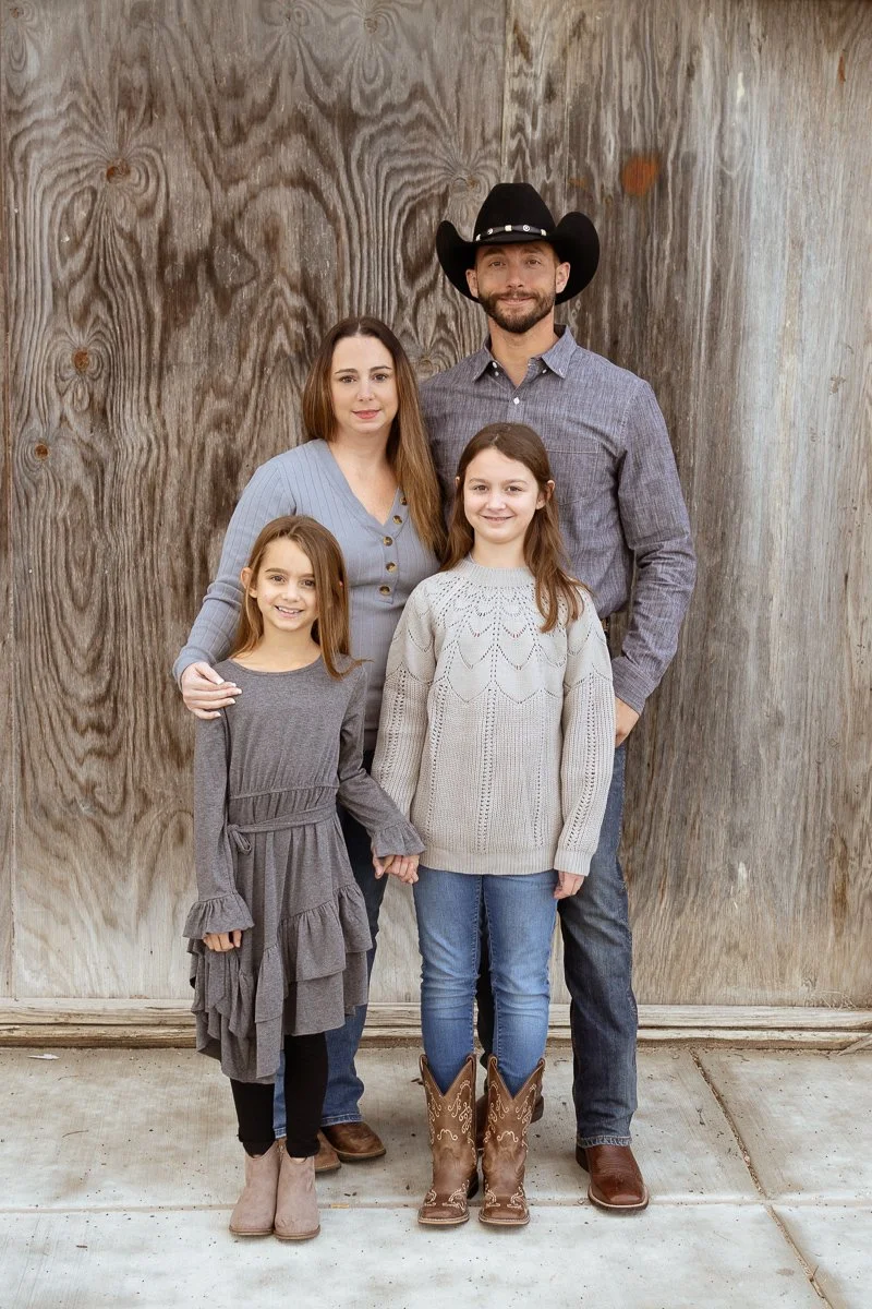 family-photo-shoot-in-nature.jpg