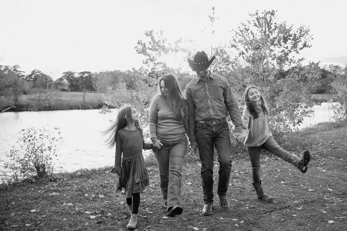 family-photo-shoot-in-nature-11.jpg
