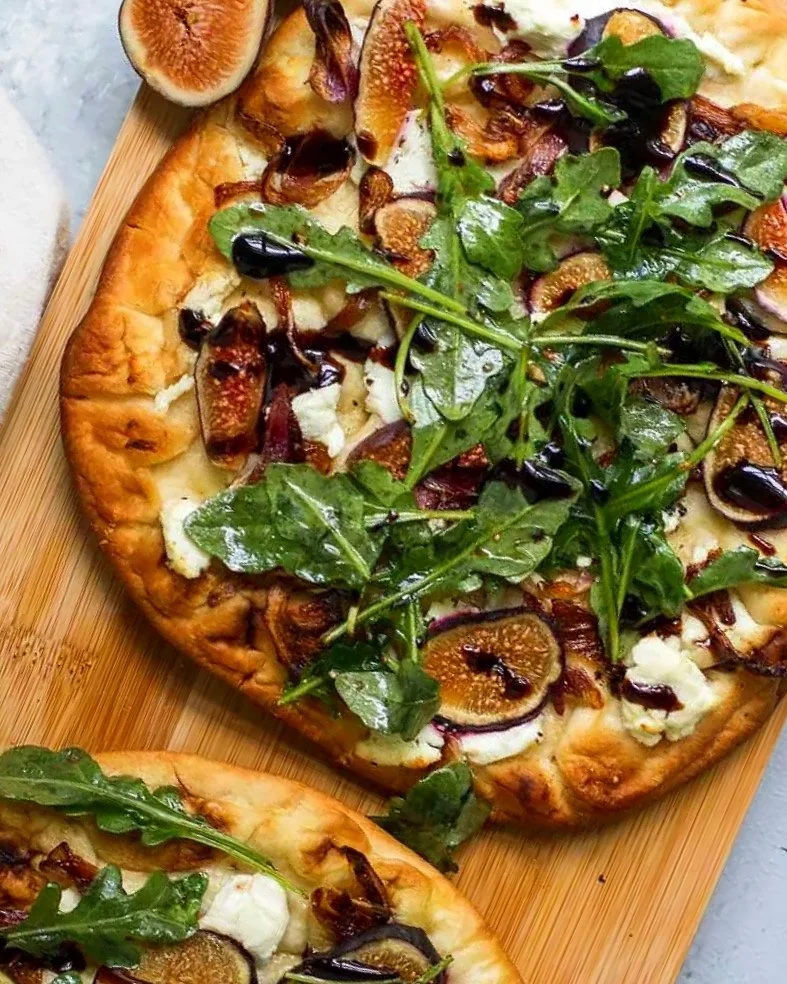 Fig, Goat Cheese &amp; Arugula Flatbread