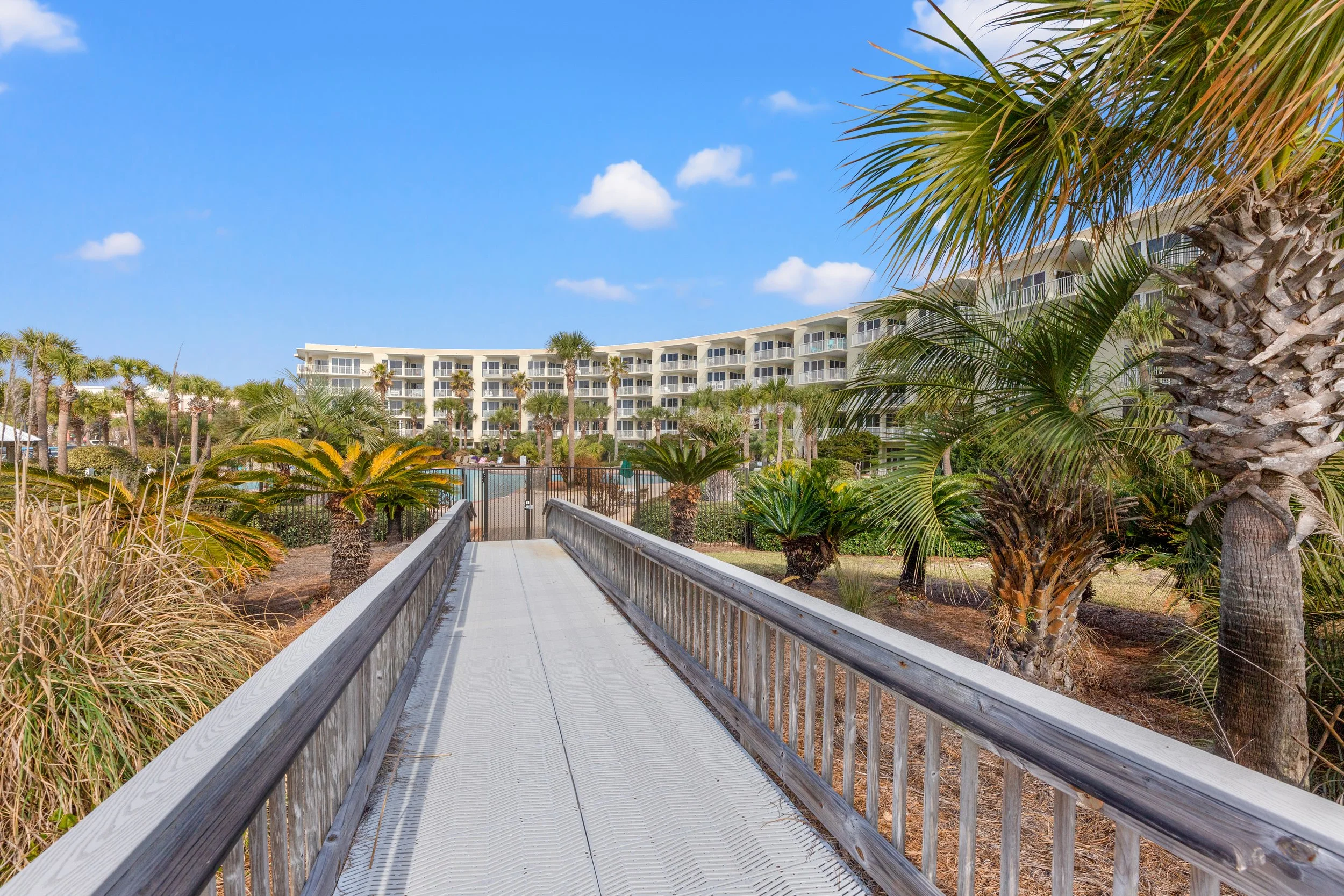 Destin Real Estate Photography The Crescent Condominiums Unit 403-5.jpg